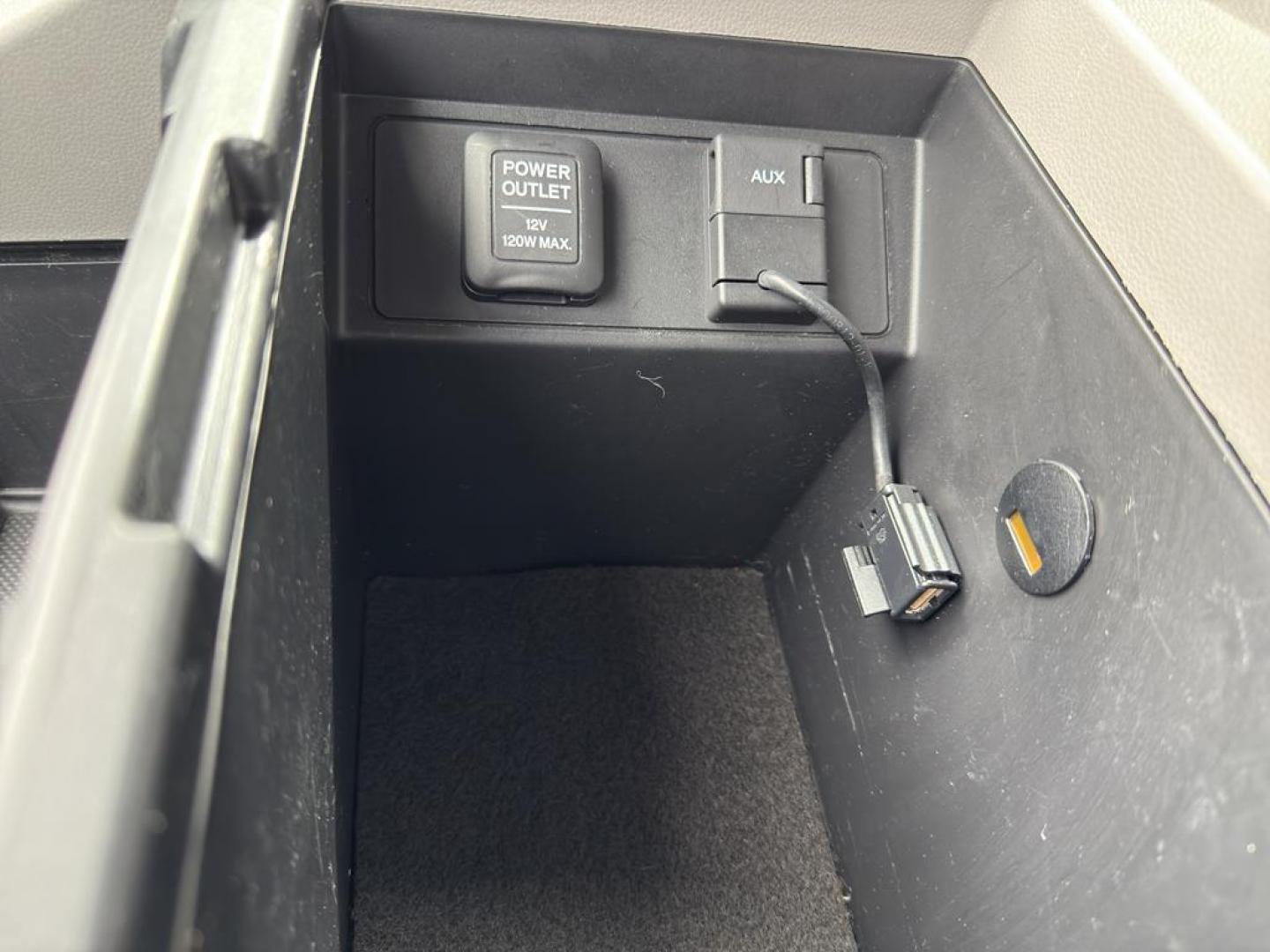 2013 SILVER Honda Pilot LX (5FNYF4H23DB) with an V6, 3.5L engine, Automatic transmission, located at 10890 W. Colfax Ave., Lakewood, CO, 80215, (303) 274-7692, 39.739914, -105.120132 - Photo#24