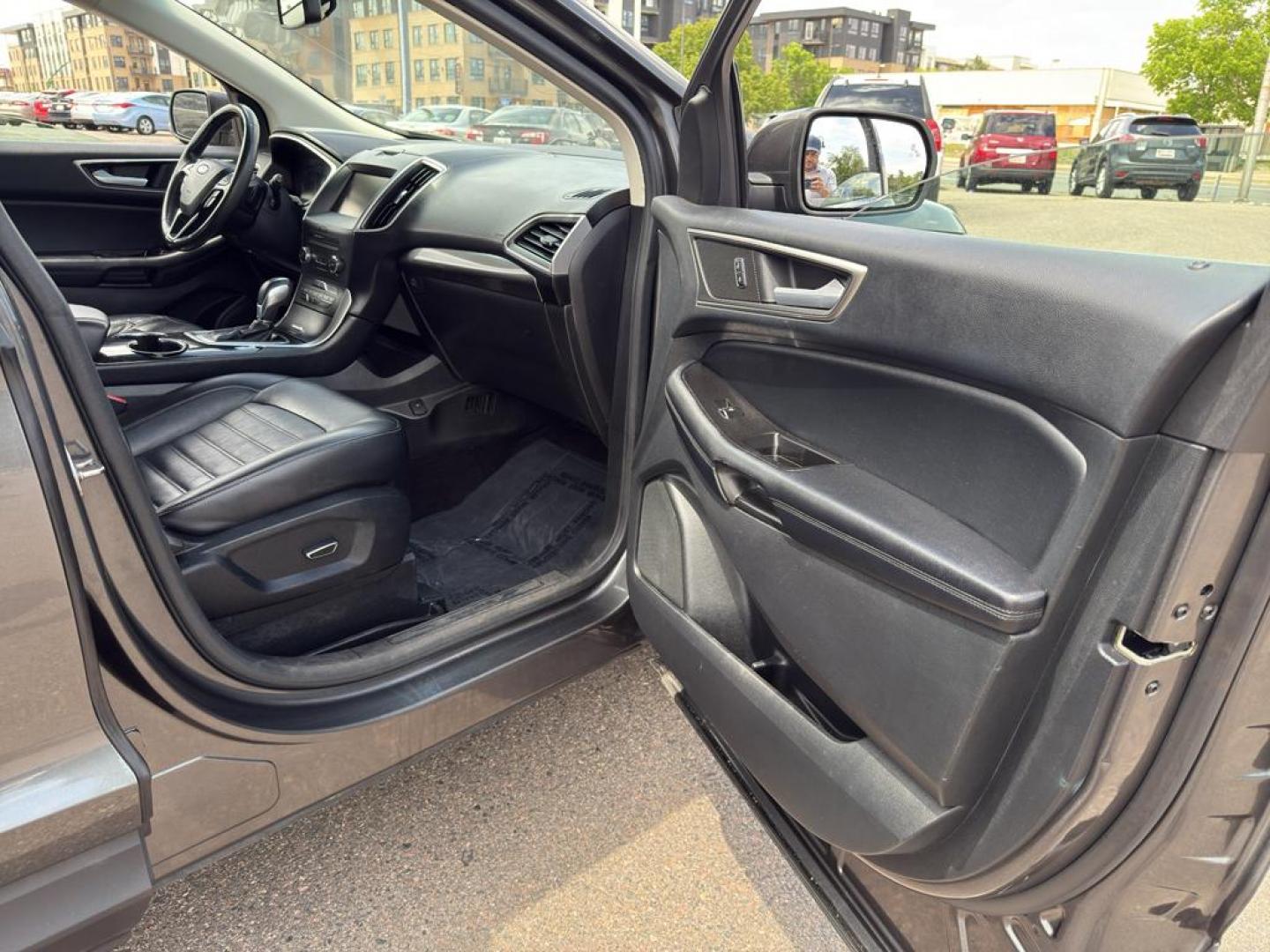 2015 GRAY Ford Edge SEL (2FMTK4J88FB) with an V6, 3.5L engine, Automatic transmission, located at 10890 W. Colfax Ave., Lakewood, CO, 80215, (303) 274-7692, 39.739914, -105.120132 - Photo#8