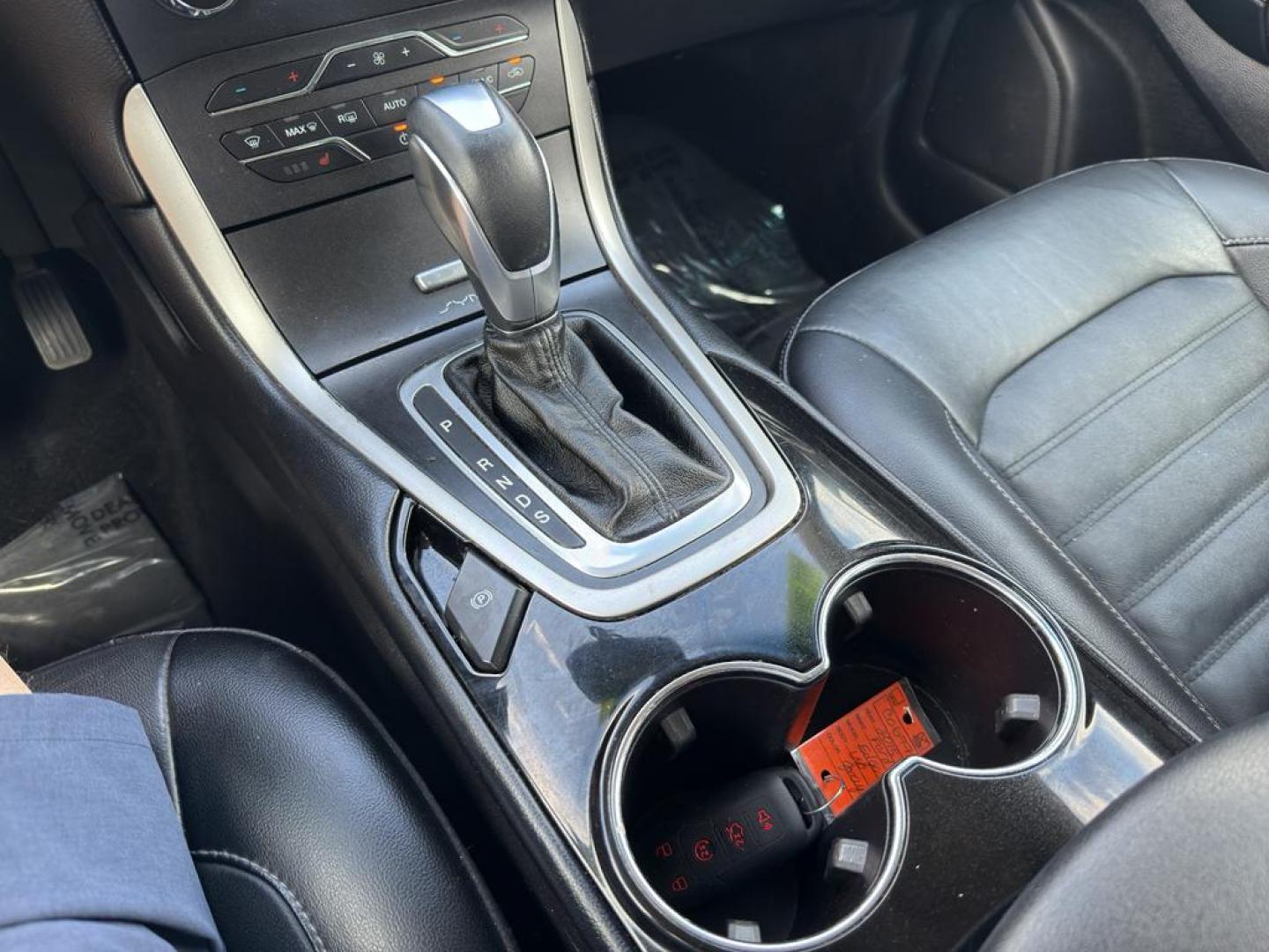 2015 GRAY Ford Edge SEL (2FMTK4J88FB) with an V6, 3.5L engine, Automatic transmission, located at 10890 W. Colfax Ave., Lakewood, CO, 80215, (303) 274-7692, 39.739914, -105.120132 - Photo#16