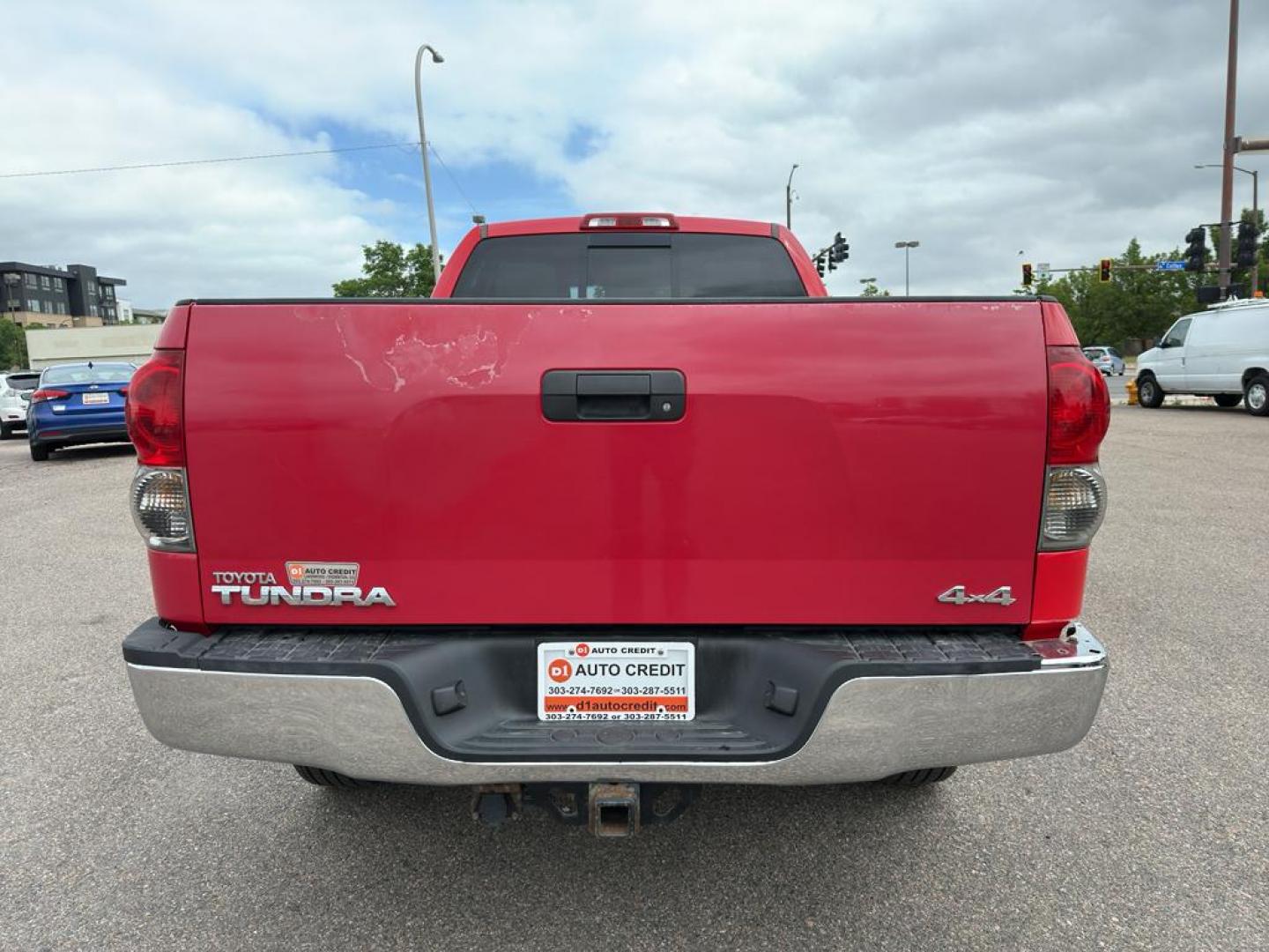 2007 RED Toyota Tundra SR5 (5TFBV54147X) with an V8, 5.7L engine, Automatic transmission, located at 10890 W. Colfax Ave., Lakewood, CO, 80215, (303) 274-7692, 39.739914, -105.120132 - Introducing our robust 2007 Toyota Tundra SR5, a formidable full-size pickup designed to tackle both rugged terrains and everyday tasks with ease. This model is equipped with a powerful 5.7L V8 engine, delivering impressive performance and reliability that Toyota is renowned for. Its four-wheel-driv - Photo#5