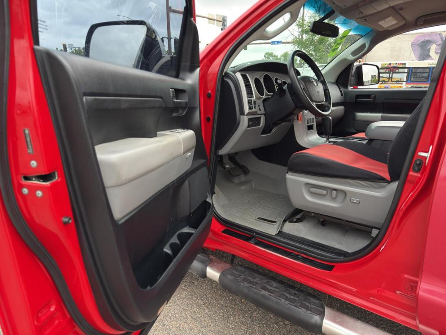 2007 RED Toyota Tundra SR5 (5TFBV54147X) with an V8, 5.7L engine, Automatic transmission, located at 10890 W. Colfax Ave., Lakewood, CO, 80215, (303) 274-7692, 39.739914, -105.120132 - Introducing our robust 2007 Toyota Tundra SR5, a formidable full-size pickup designed to tackle both rugged terrains and everyday tasks with ease. This model is equipped with a powerful 5.7L V8 engine, delivering impressive performance and reliability that Toyota is renowned for. Its four-wheel-driv - Photo#14