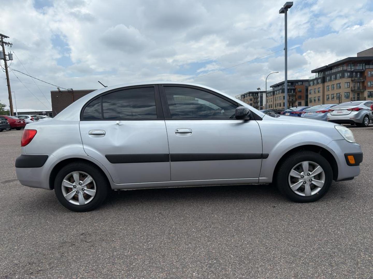 2008 SILVER Kia Rio BASE (KNADE123386) with an 4 Cyl, 1.6L engine, Manual transmission, located at 10890 W. Colfax Ave., Lakewood, CO, 80215, (303) 274-7692, 39.739914, -105.120132 - Discover the reliability and efficiency of this 2008 Kia Rio BASE, a perfect blend of practicality and performance. With its sleek design and compact build, this vehicle is ideal for city driving and easy maneuverability. Powered by a 4-cylinder, 1.6L engine, the Kia Rio offers a balanced mix of pow - Photo#3
