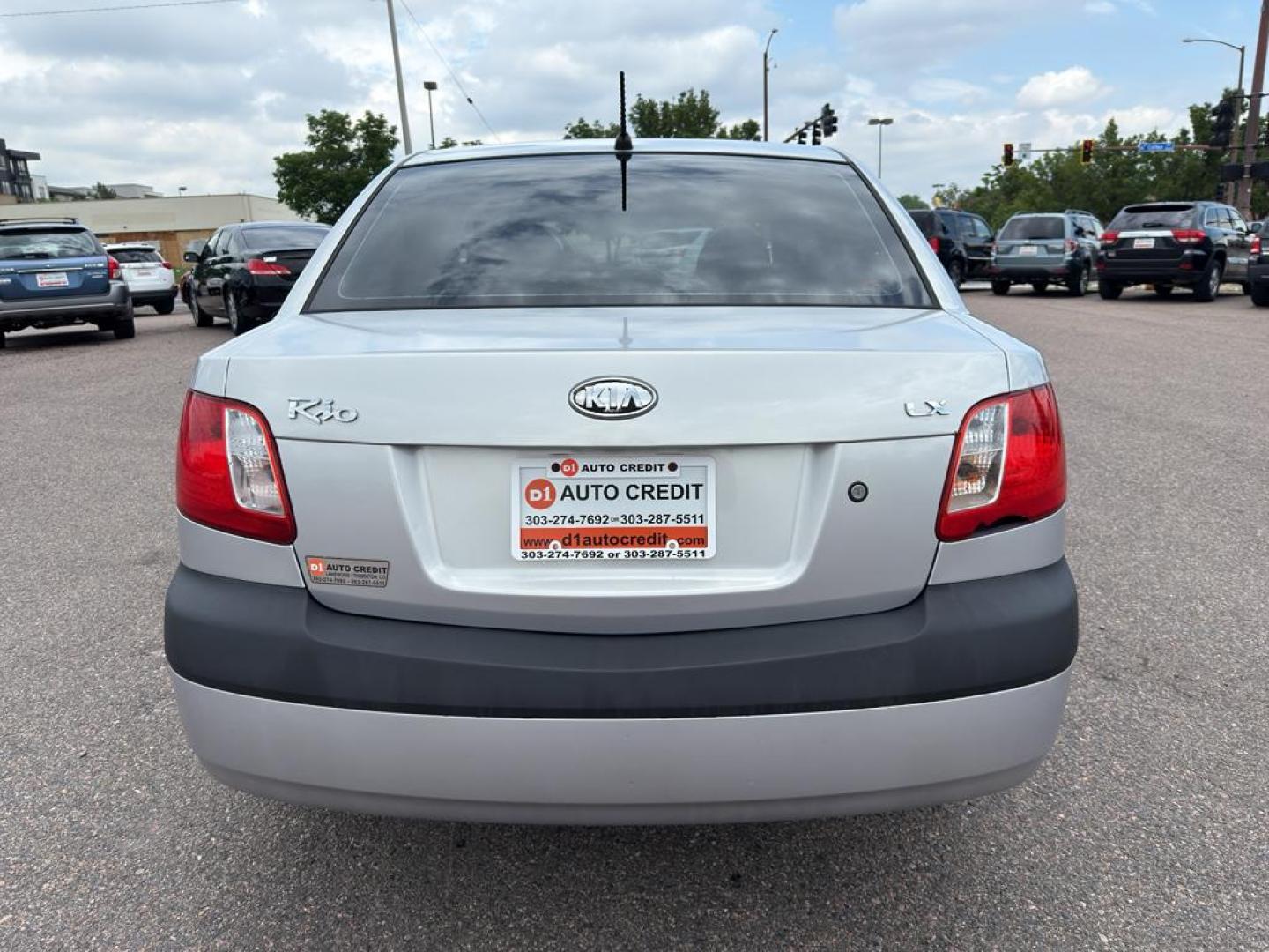 2008 SILVER Kia Rio BASE (KNADE123386) with an 4 Cyl, 1.6L engine, Manual transmission, located at 10890 W. Colfax Ave., Lakewood, CO, 80215, (303) 274-7692, 39.739914, -105.120132 - Discover the reliability and efficiency of this 2008 Kia Rio BASE, a perfect blend of practicality and performance. With its sleek design and compact build, this vehicle is ideal for city driving and easy maneuverability. Powered by a 4-cylinder, 1.6L engine, the Kia Rio offers a balanced mix of pow - Photo#5