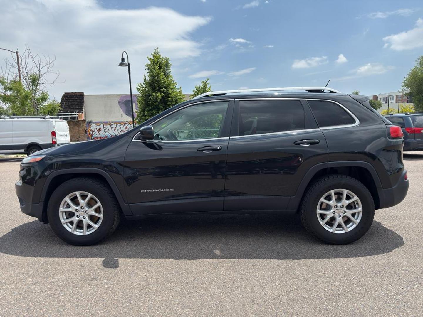 2014 BLACK Jeep Cherokee Latitude (1C4PJMCS5EW) with an V6, 3.2L engine, Automatic transmission, located at 10890 W. Colfax Ave., Lakewood, CO, 80215, (303) 274-7692, 39.739914, -105.120132 - Discover the ultimate blend of power, style, and versatility with this remarkable 2014 Jeep Cherokee Latitude! This impressive SUV is ready to conquer any terrain with its robust 4WD system and powerful V6, 3.2L engine, providing you with a thrilling driving experience every time you hit the road. W - Photo#7