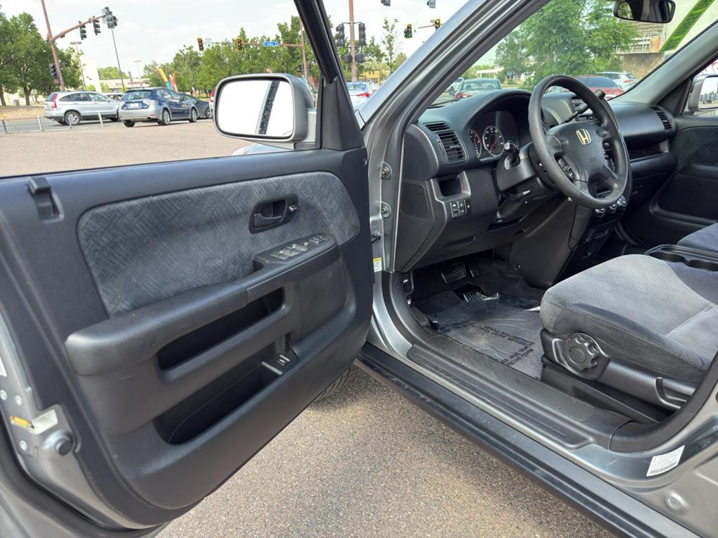 2006 SILVER Honda CR-V EX (JHLRD78876C) with an 4 Cyl, 2.4L engine, Automatic transmission, located at 10890 W. Colfax Ave., Lakewood, CO, 80215, (303) 274-7692, 39.739914, -105.120132 - Photo#22