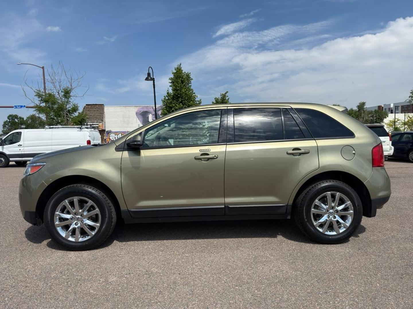 2013 GOLD Ford Edge SEL (2FMDK4JC0DB) with an V6, 3.5L engine, Automatic transmission, located at 10890 W. Colfax Ave., Lakewood, CO, 80215, (303) 274-7692, 39.739914, -105.120132 - Discover the perfect blend of performance and comfort with this 2013 Ford Edge SEL, featuring the confidence of All-Wheel Drive and powered by a robust 3.5L V6 engine. This exceptional vehicle offers a smooth and dynamic driving experience, making it an ideal choice for both city commutes and weeken - Photo#7