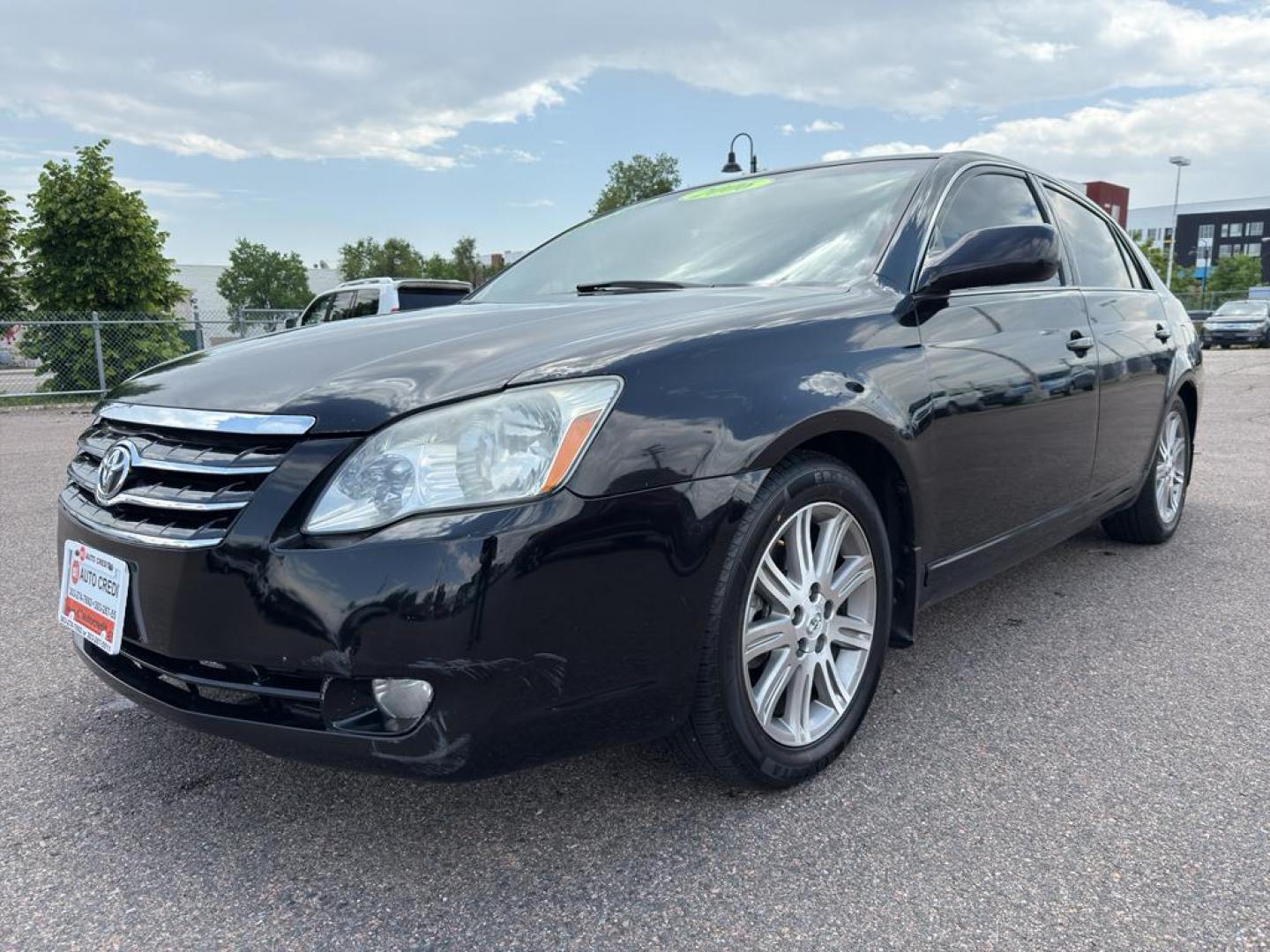 2006 BLACK Toyota Avalon LIMITED (4T1BK36BX6U) with an V6, 3.5L engine, Automatic transmission, located at 10890 W. Colfax Ave., Lakewood, CO, 80215, (303) 274-7692, 39.739914, -105.120132 - Discover the perfect blend of luxury, performance, and reliability with this stunning 2006 Toyota Avalon Limited! This exceptional sedan is designed to elevate your driving experience with its sophisticated features and powerful performance. Under the hood, you'll find a robust V6, 3.5L engine that - Photo#0