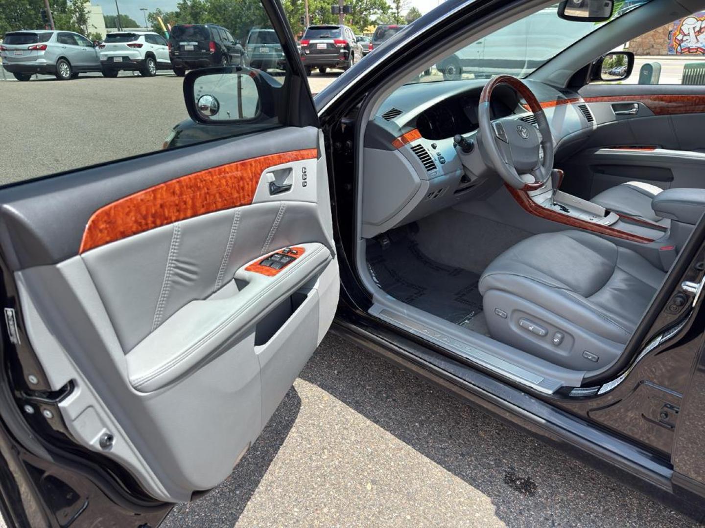 2006 BLACK Toyota Avalon LIMITED (4T1BK36BX6U) with an V6, 3.5L engine, Automatic transmission, located at 10890 W. Colfax Ave., Lakewood, CO, 80215, (303) 274-7692, 39.739914, -105.120132 - Discover the perfect blend of luxury, performance, and reliability with this stunning 2006 Toyota Avalon Limited! This exceptional sedan is designed to elevate your driving experience with its sophisticated features and powerful performance. Under the hood, you'll find a robust V6, 3.5L engine that - Photo#14