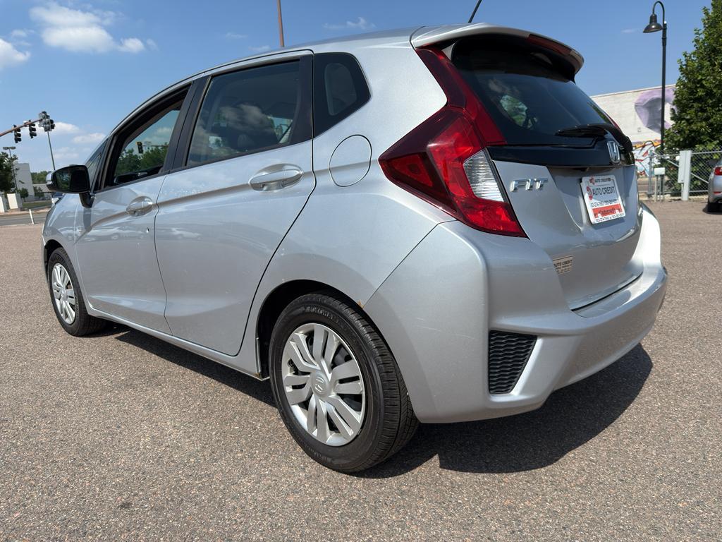 2015 SILVER Honda Fit LX (3HGGK5G52FM) with an 4 Cyl, 1.5L engine, Manual 6-Speed transmission, located at 10890 W. Colfax Ave., Lakewood, CO, 80215, (303) 274-7692, 39.739914, -105.120132 - Photo#6