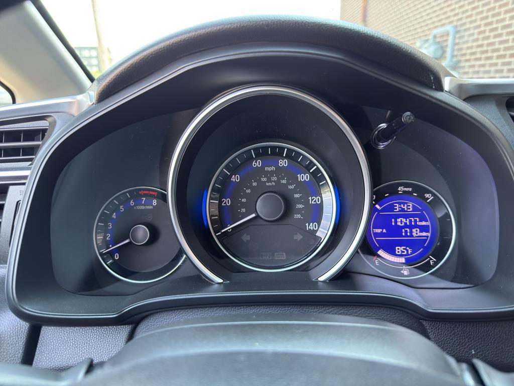 2015 SILVER Honda Fit LX (3HGGK5G52FM) with an 4 Cyl, 1.5L engine, Manual 6-Speed transmission, located at 10890 W. Colfax Ave., Lakewood, CO, 80215, (303) 274-7692, 39.739914, -105.120132 - Photo#18