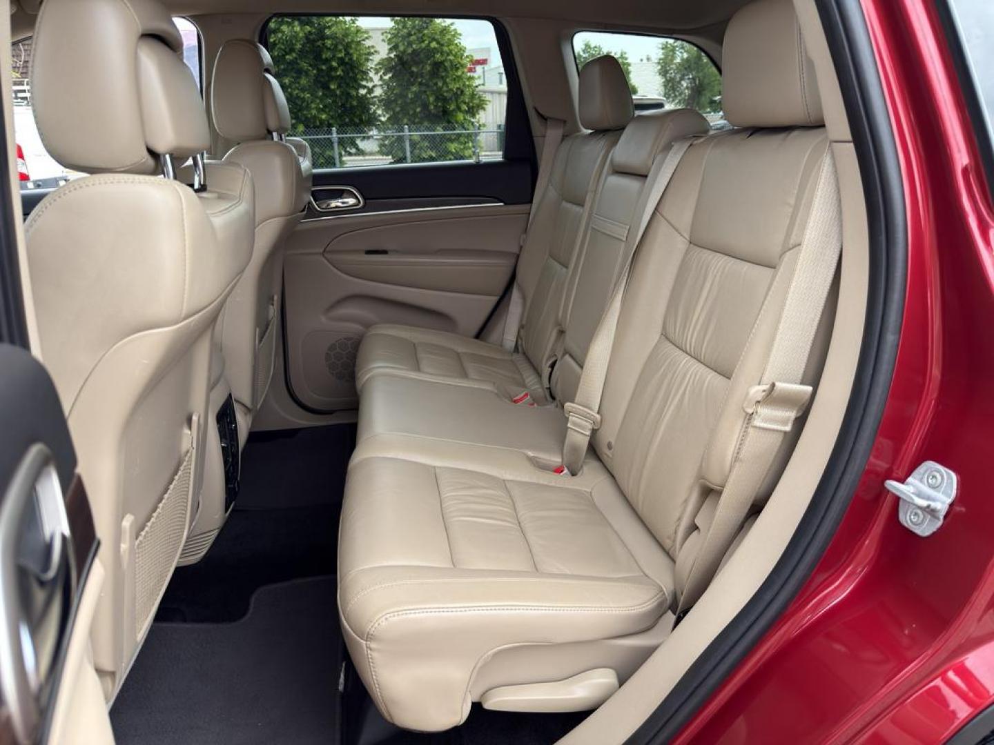 2014 RED Jeep Grand Cherokee Limited (1C4RJFBG0EC) with an V6, 3.6L engine, Automatic transmission, located at 10890 W. Colfax Ave., Lakewood, CO, 80215, (303) 274-7692, 39.739914, -105.120132 - Photo#15
