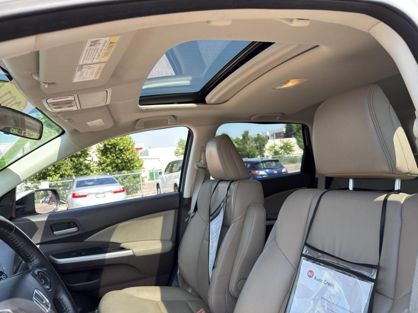 2014 WHITE Honda CR-V EX-L (5J6RM4H70EL) with an 4 Cyl, 2.4L engine, Automatic transmission, located at 10890 W. Colfax Ave., Lakewood, CO, 80215, (303) 274-7692, 39.739914, -105.120132 - Photo#17