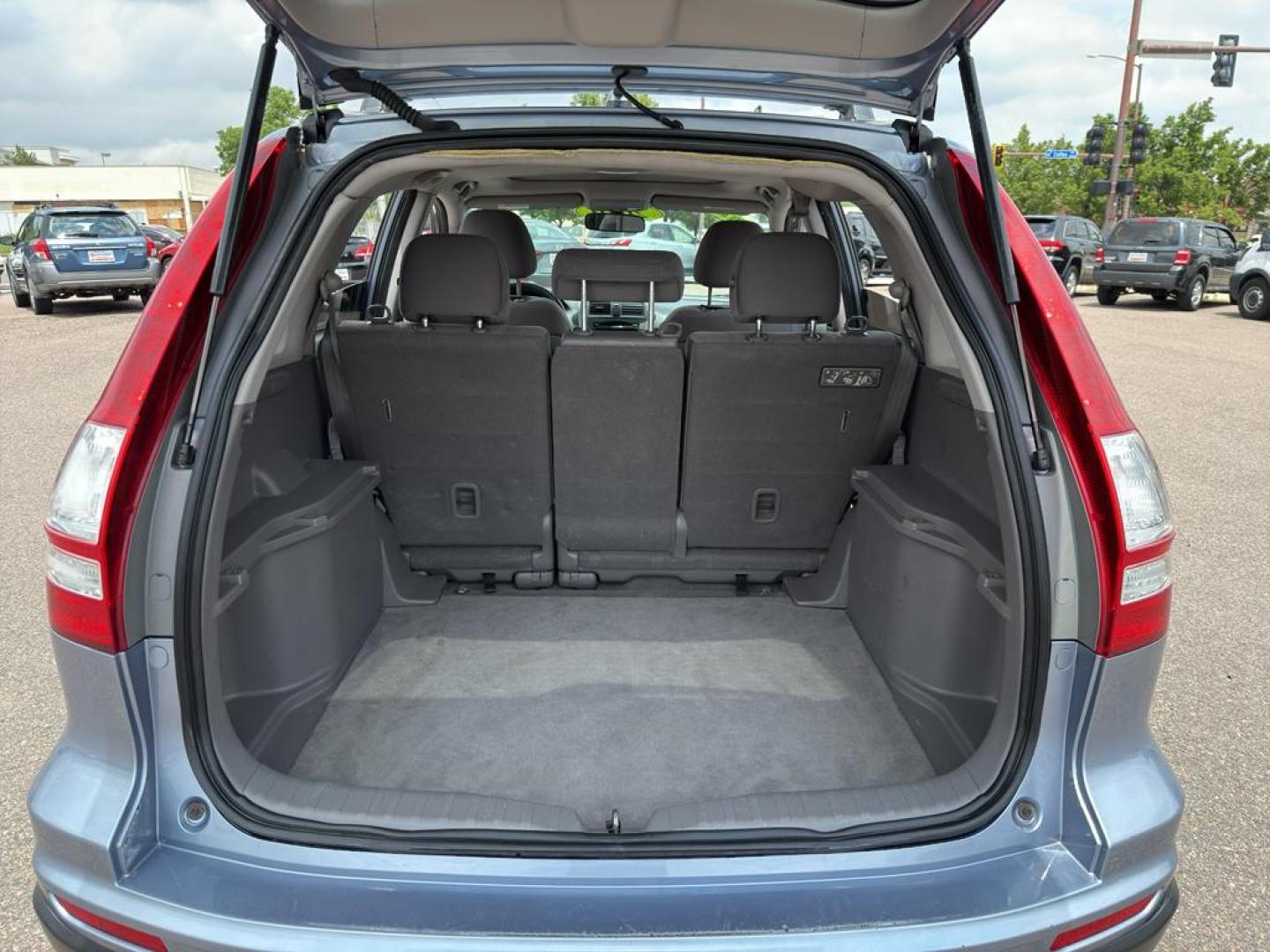 2010 GRAY /160348 Honda CR-V EX (5J6RE4H50AL) with an 4 Cyl, 2.4L engine, Automatic transmission, located at 10890 W. Colfax Ave., Lakewood, CO, 80215, (303) 274-7692, 39.739914, -105.120132 - Discover the perfect blend of reliability and performance with this 2010 Honda CR-V EX, a compact SUV that continues to impress with its enduring quality. This vehicle boasts a robust 4-cylinder, 2.4L engine that delivers a smooth and efficient driving experience, making it an ideal choice for both - Photo#12
