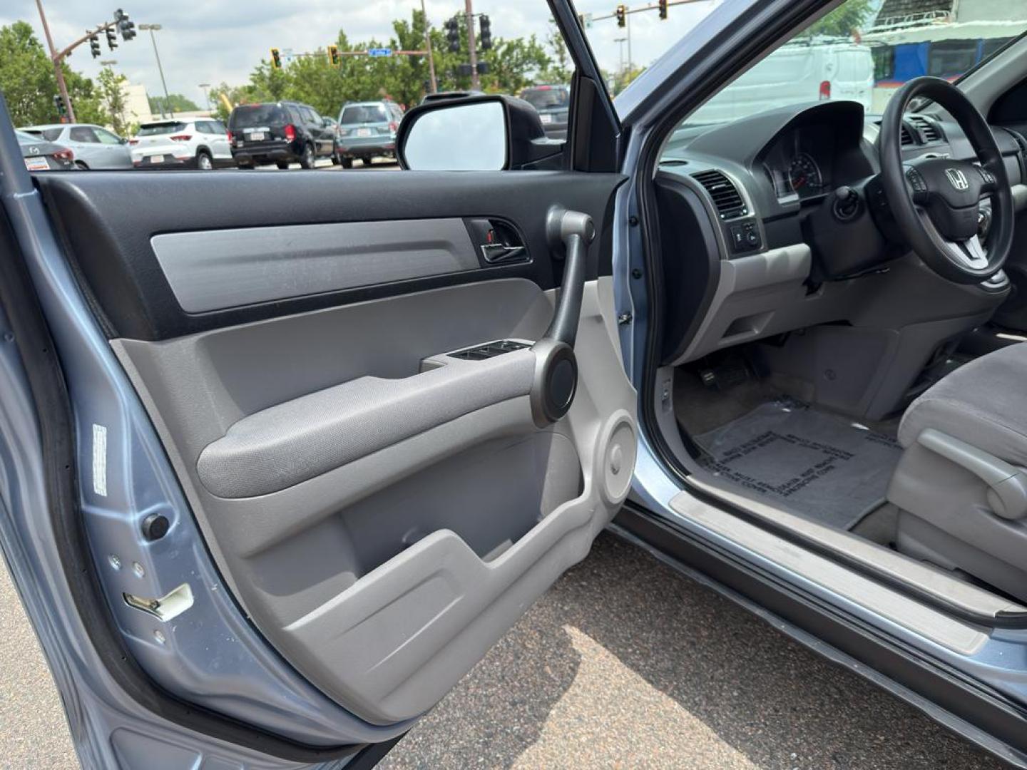 2010 GRAY /160348 Honda CR-V EX (5J6RE4H50AL) with an 4 Cyl, 2.4L engine, Automatic transmission, located at 10890 W. Colfax Ave., Lakewood, CO, 80215, (303) 274-7692, 39.739914, -105.120132 - Discover the perfect blend of reliability and performance with this 2010 Honda CR-V EX, a compact SUV that continues to impress with its enduring quality. This vehicle boasts a robust 4-cylinder, 2.4L engine that delivers a smooth and efficient driving experience, making it an ideal choice for both - Photo#15
