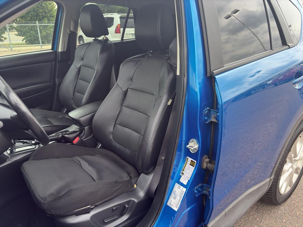 2014 BLUE Mazda CX-5 Grand Touring (JM3KE4DY6E0) with an 4 Cyl, 2.5L engine, Automatic transmission, located at 10890 W. Colfax Ave., Lakewood, CO, 80215, (303) 274-7692, 39.739914, -105.120132 - Photo#15