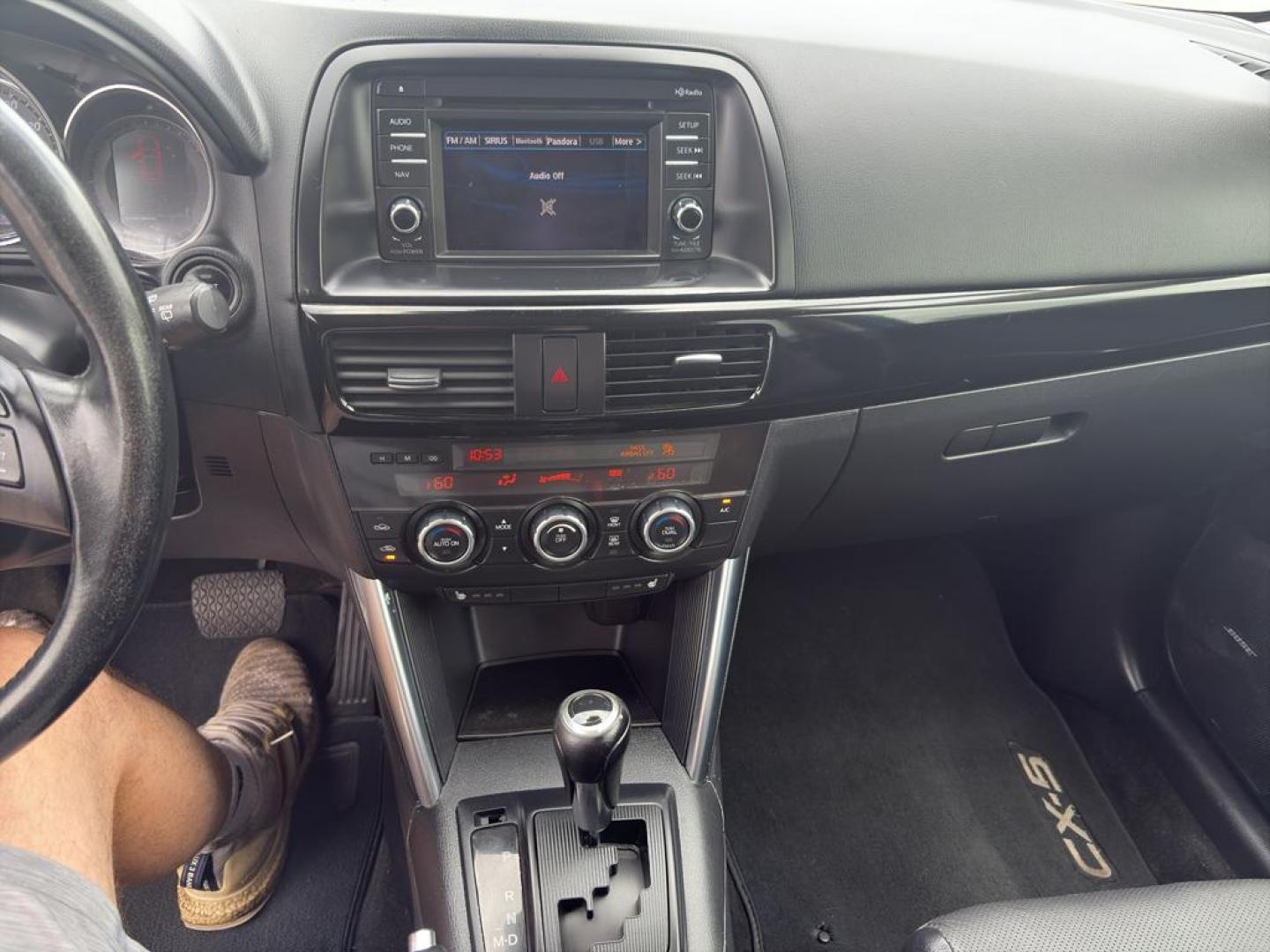 2014 BLUE Mazda CX-5 Grand Touring (JM3KE4DY6E0) with an 4 Cyl, 2.5L engine, Automatic transmission, located at 10890 W. Colfax Ave., Lakewood, CO, 80215, (303) 274-7692, 39.739914, -105.120132 - Photo#16
