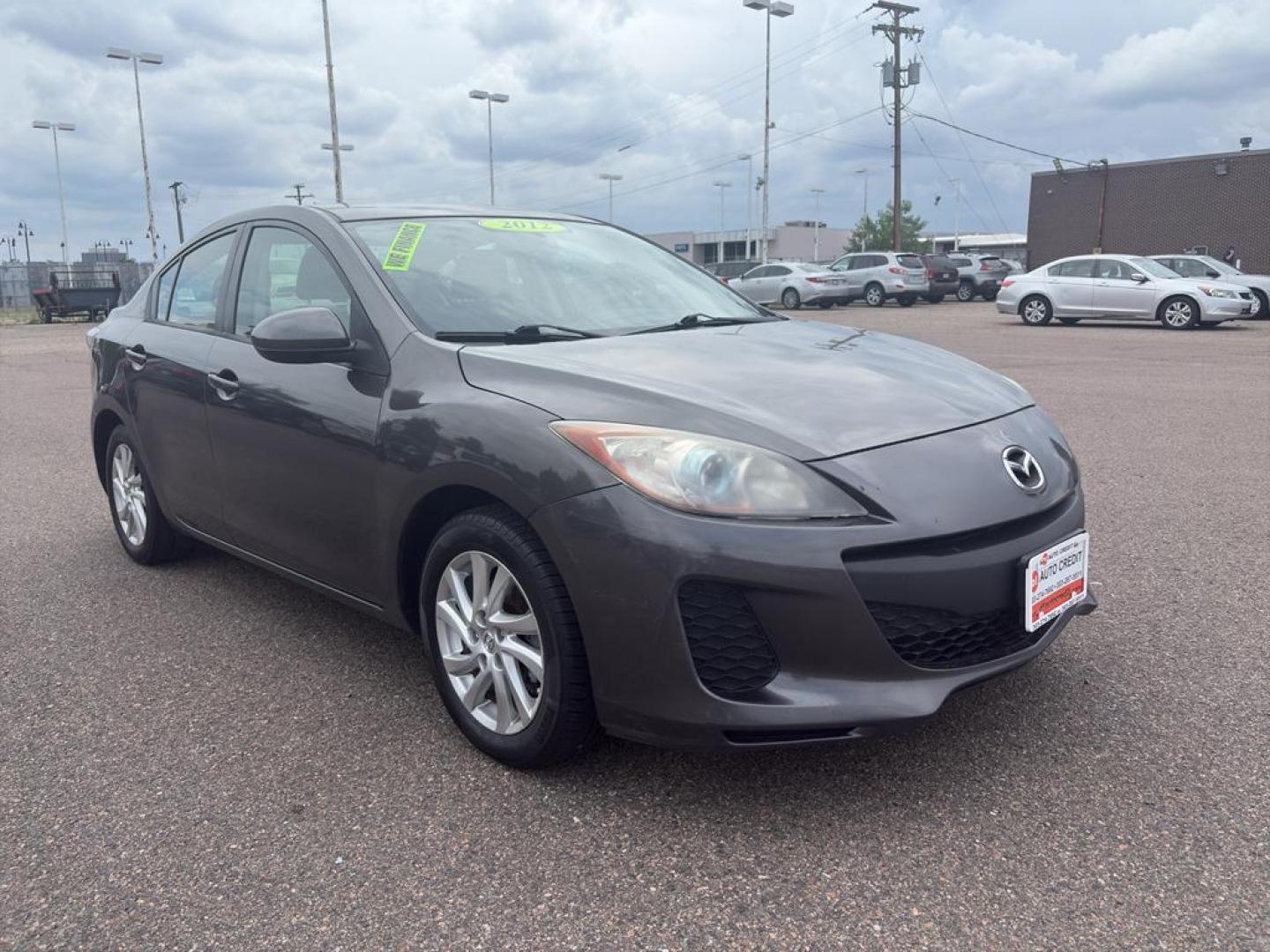 2012 GRAY Mazda Mazda3 i Touring w/SKYACTIV-G (JM1BL1V83C1) with an 4 Cyl, 2.0L engine, Automatic transmission, located at 10890 W. Colfax Ave., Lakewood, CO, 80215, (303) 274-7692, 39.739914, -105.120132 - Photo#2