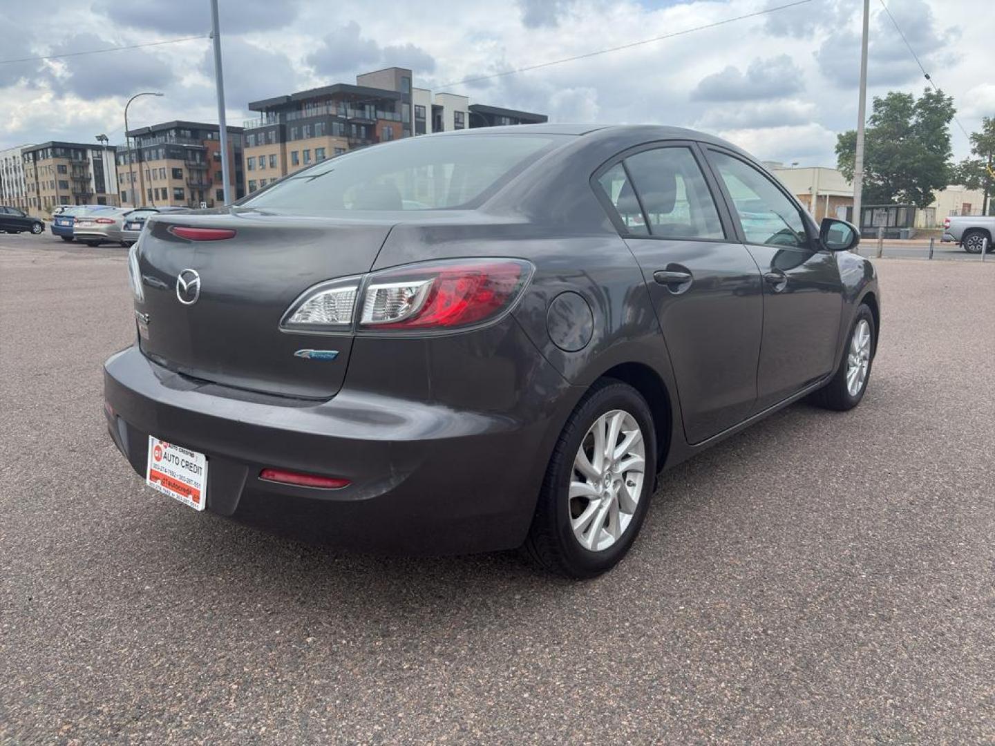 2012 GRAY Mazda Mazda3 i Touring w/SKYACTIV-G (JM1BL1V83C1) with an 4 Cyl, 2.0L engine, Automatic transmission, located at 10890 W. Colfax Ave., Lakewood, CO, 80215, (303) 274-7692, 39.739914, -105.120132 - Photo#4