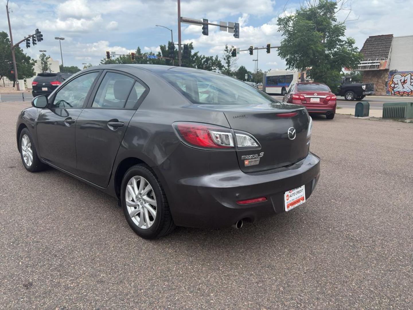 2012 GRAY Mazda Mazda3 i Touring w/SKYACTIV-G (JM1BL1V83C1) with an 4 Cyl, 2.0L engine, Automatic transmission, located at 10890 W. Colfax Ave., Lakewood, CO, 80215, (303) 274-7692, 39.739914, -105.120132 - Photo#6