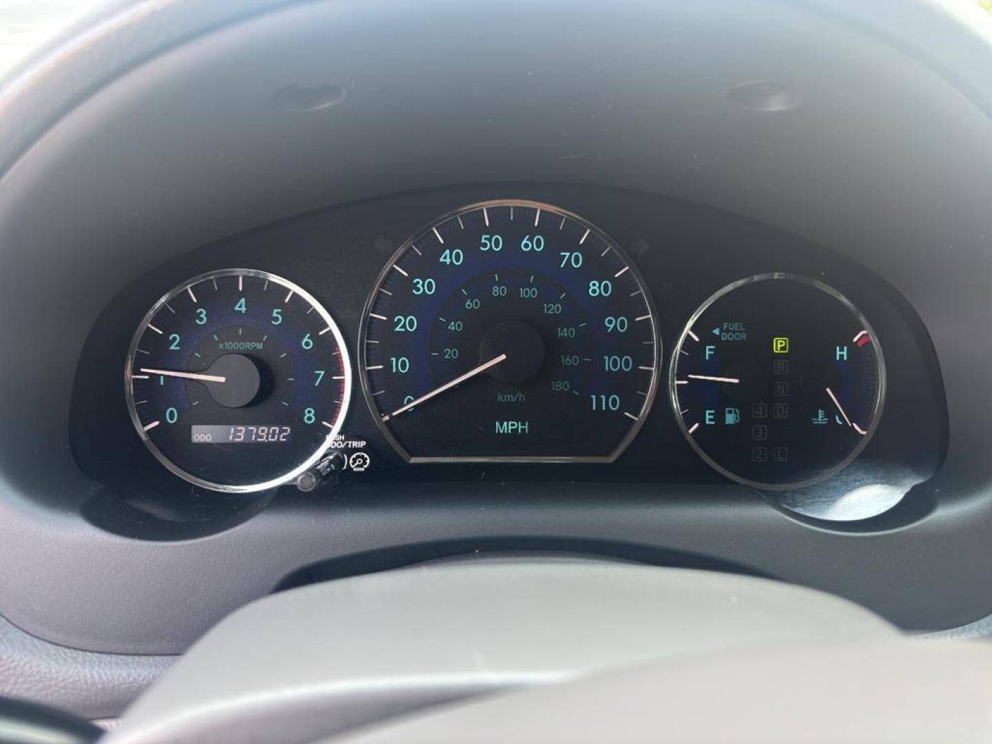2007 GRAY Toyota Sienna XLE FWD (5TDZK22C17S) with an V6, 3.5L engine, Automatic transmission, located at 10890 W. Colfax Ave., Lakewood, CO, 80215, (303) 274-7692, 39.739914, -105.120132 - Photo#16