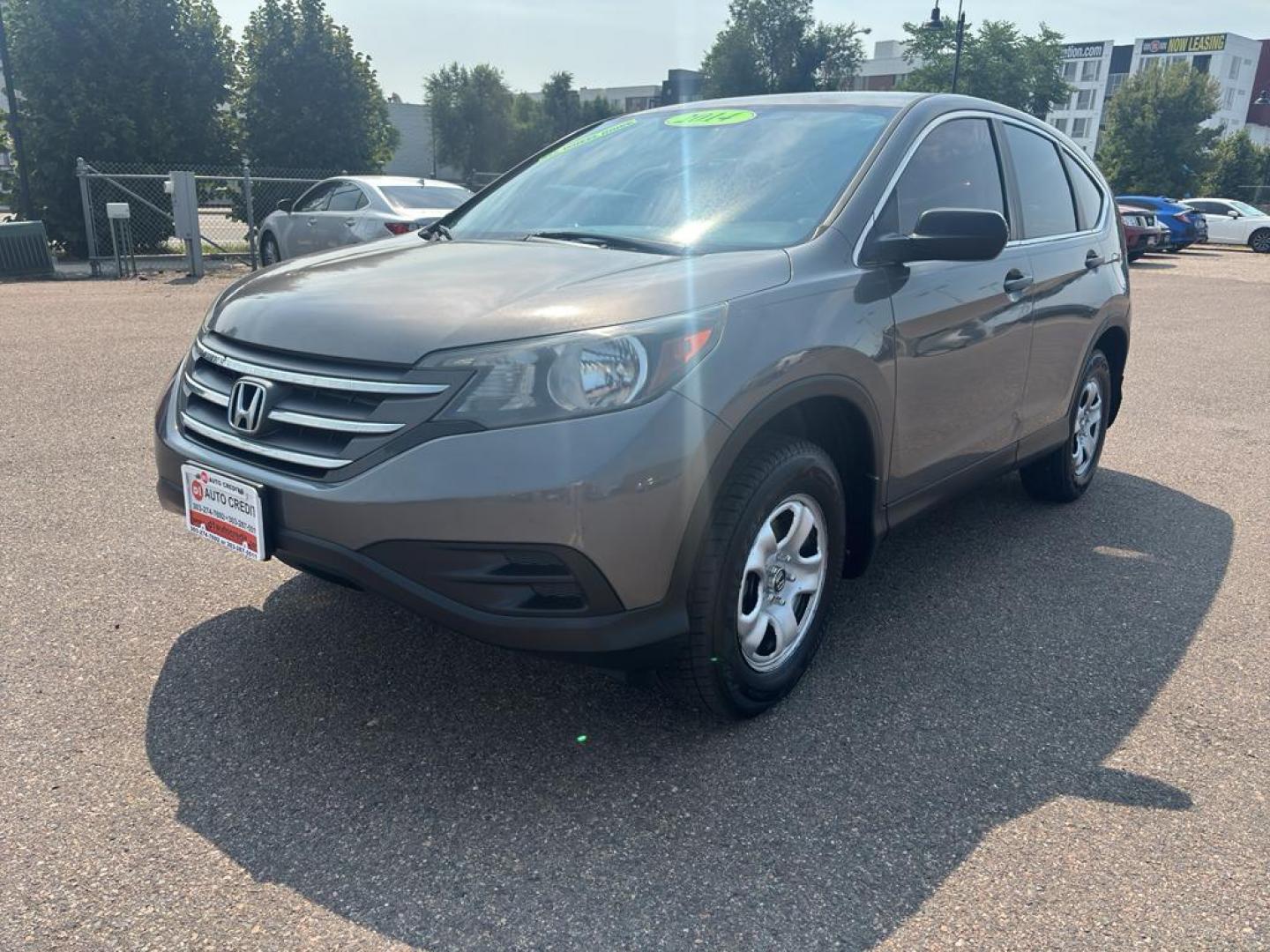 2014 GRAY Honda CR-V LX (2HKRM4H35EH) with an 4 Cyl, 2.4L engine, Automatic transmission, located at 10890 W. Colfax Ave., Lakewood, CO, 80215, (303) 274-7692, 39.739914, -105.120132 - Photo#0