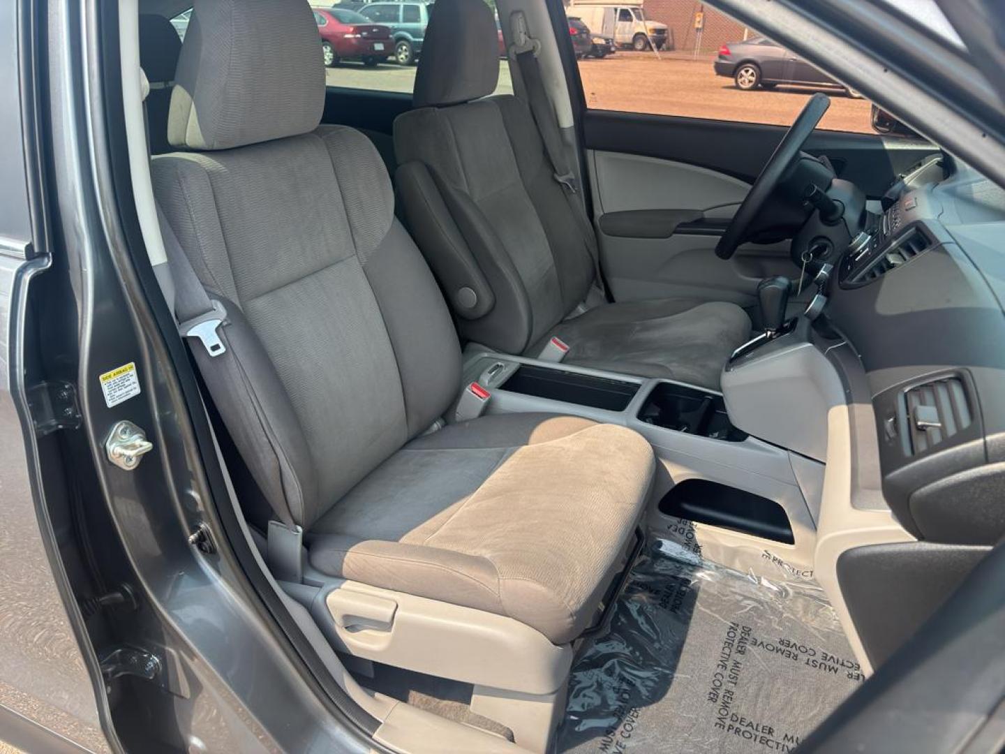 2014 GRAY Honda CR-V LX (2HKRM4H35EH) with an 4 Cyl, 2.4L engine, Automatic transmission, located at 10890 W. Colfax Ave., Lakewood, CO, 80215, (303) 274-7692, 39.739914, -105.120132 - Photo#9