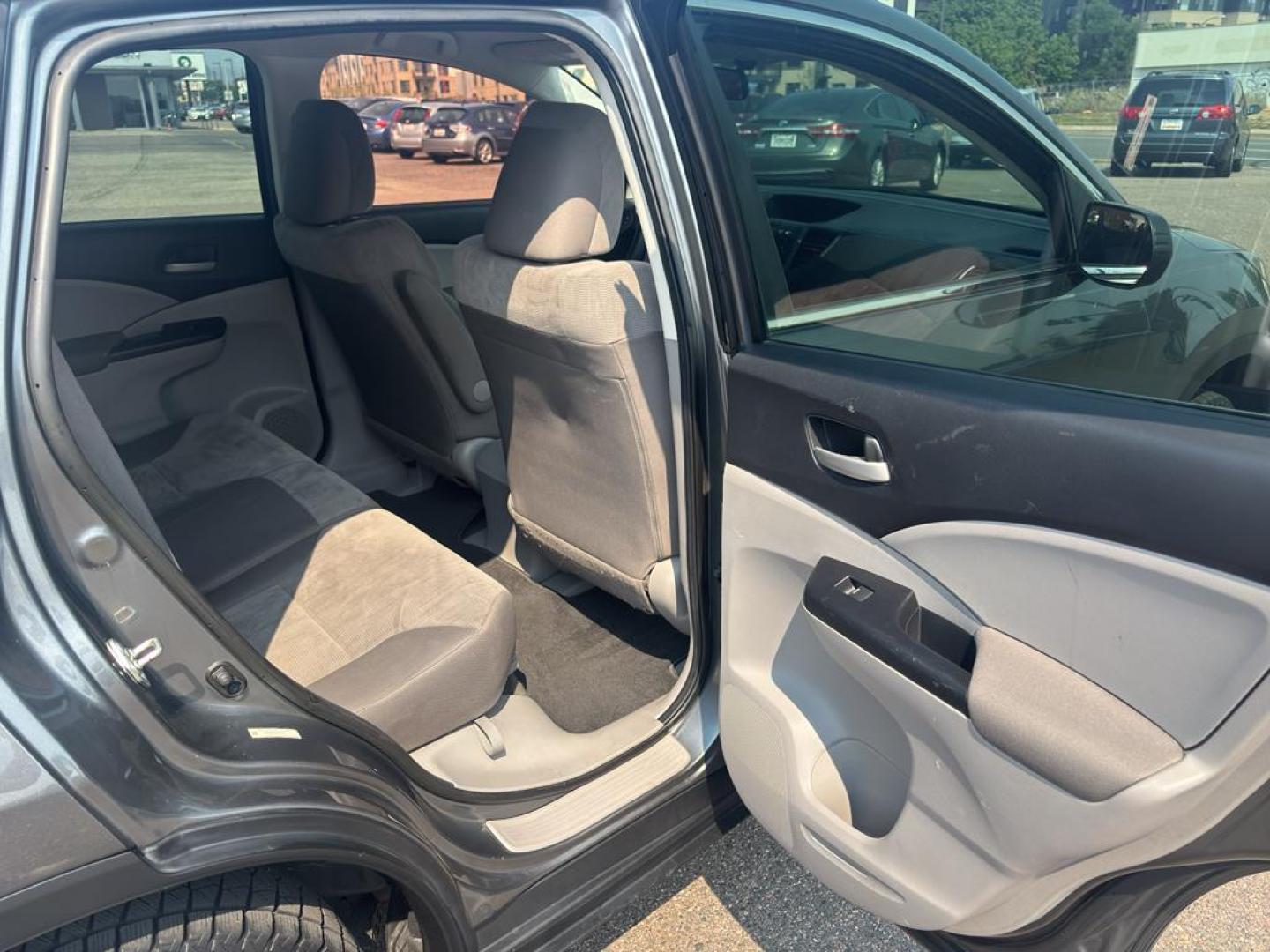 2014 GRAY Honda CR-V LX (2HKRM4H35EH) with an 4 Cyl, 2.4L engine, Automatic transmission, located at 10890 W. Colfax Ave., Lakewood, CO, 80215, (303) 274-7692, 39.739914, -105.120132 - Photo#10