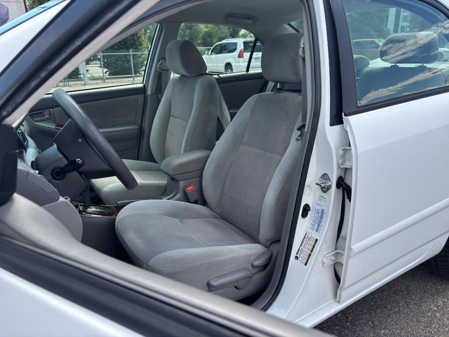 2007 WHITE Toyota Corolla CE (1NXBR32E97Z) with an 4 Cyl, 1.8L engine, Automatic transmission, located at 10890 W. Colfax Ave., Lakewood, CO, 80215, (303) 274-7692, 39.739914, -105.120132 - Photo#14