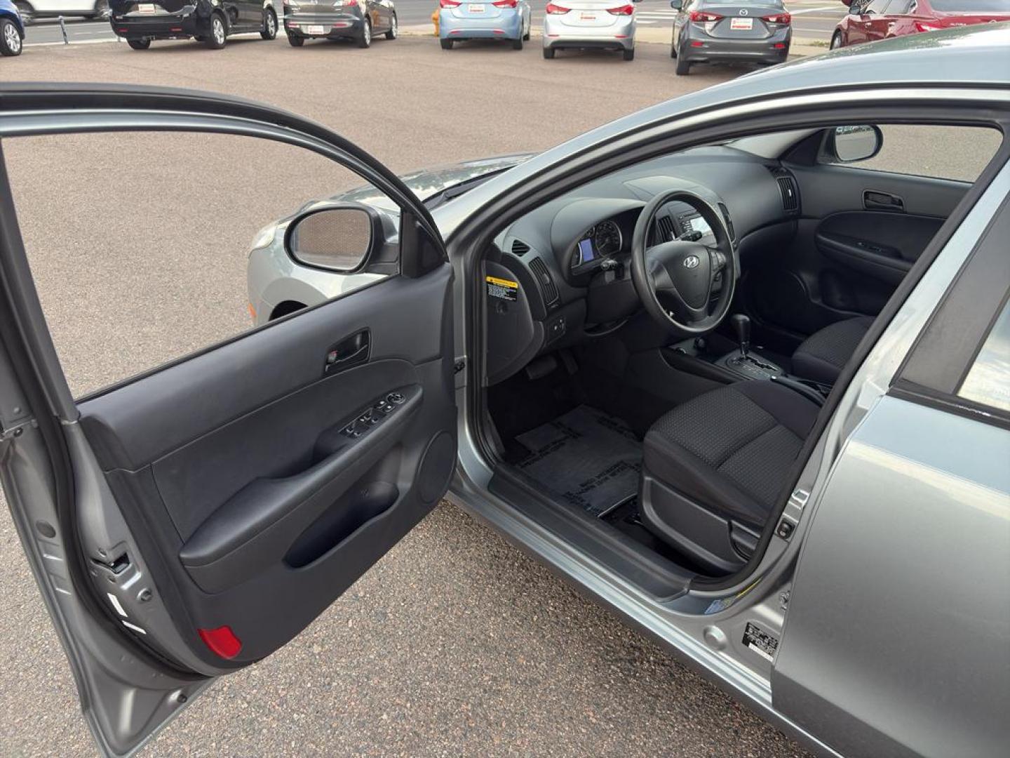2011 GRAY Hyundai Elantra Touring SE MANUAL (KMHDB8AE1BU) with an 4 Cyl, 2.0L engine, Manual transmission, located at 10890 W. Colfax Ave., Lakewood, CO, 80215, (303) 274-7692, 39.739914, -105.120132 - Photo#14