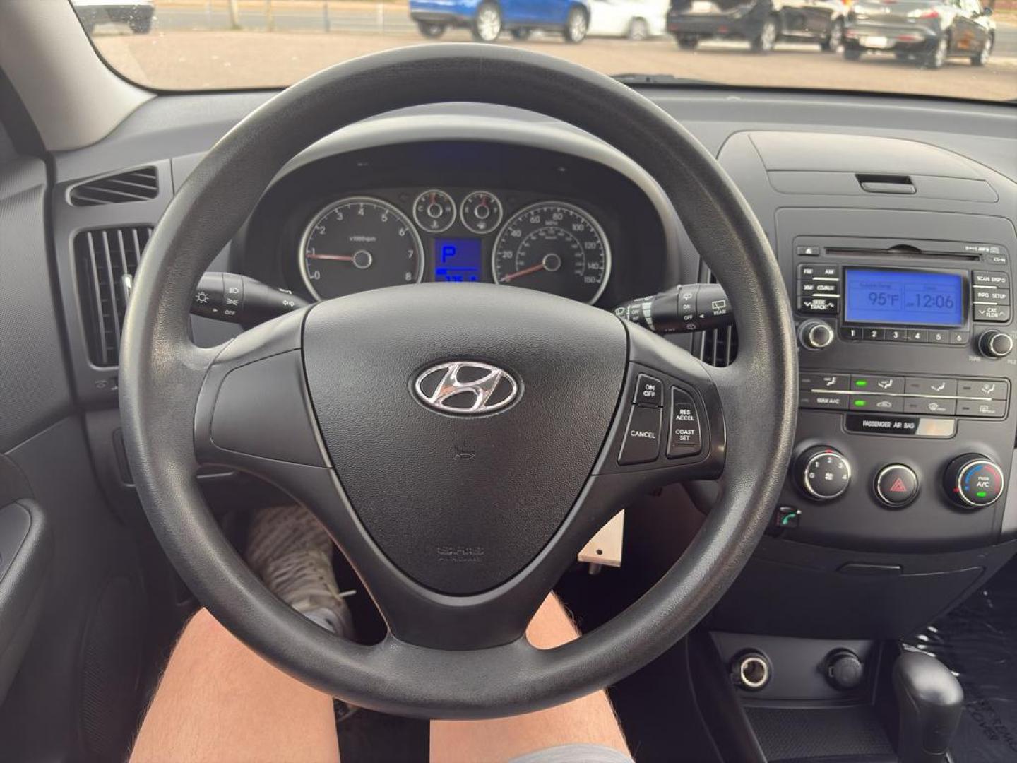2011 GRAY Hyundai Elantra Touring SE MANUAL (KMHDB8AE1BU) with an 4 Cyl, 2.0L engine, Manual transmission, located at 10890 W. Colfax Ave., Lakewood, CO, 80215, (303) 274-7692, 39.739914, -105.120132 - Photo#18