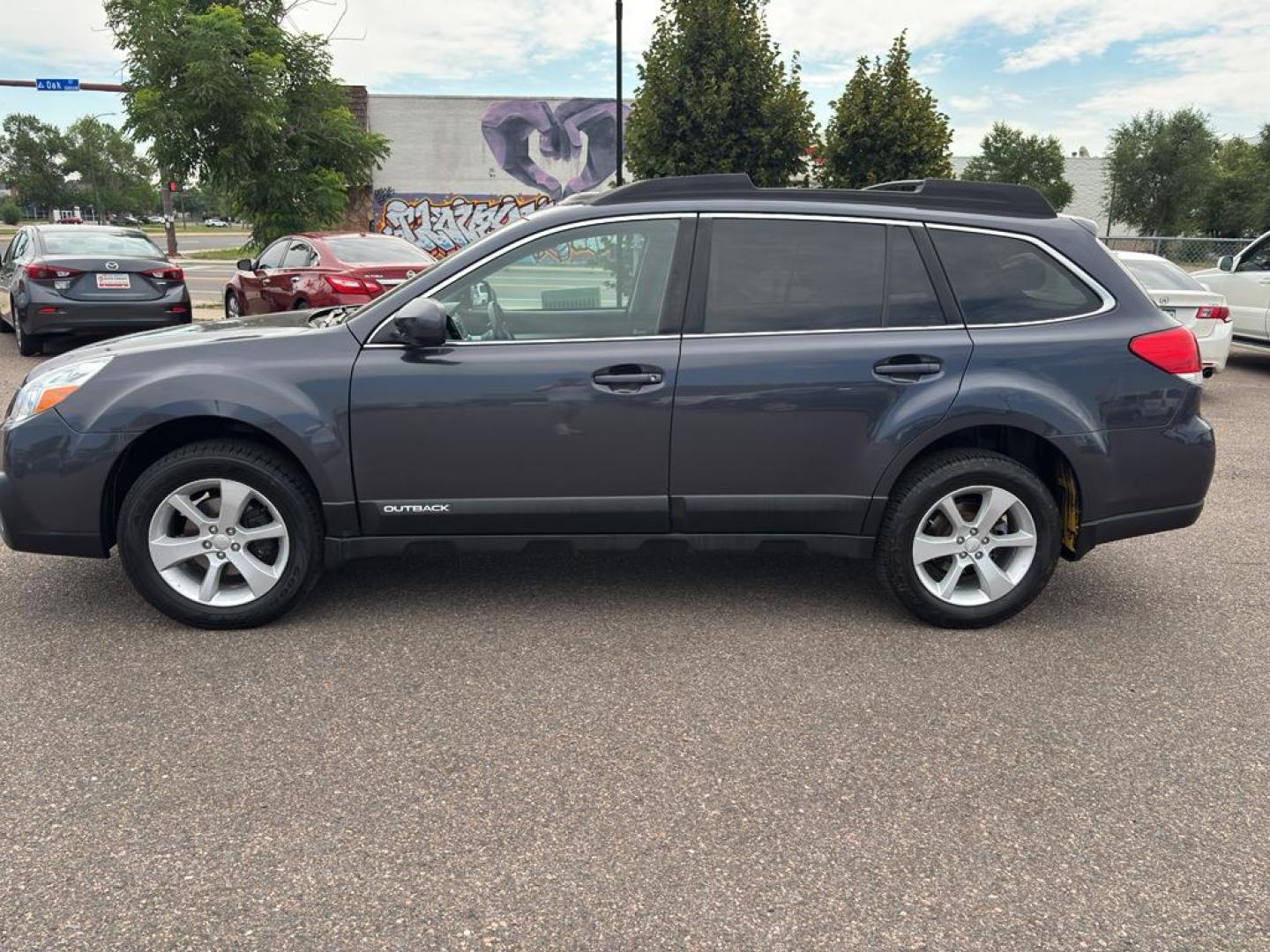 2013 GRAY Subaru Outback 2.5i Premium (4S4BRCGC3D3) with an 4 Cyl, 2.5L engine, Automatic transmission, located at 10890 W. Colfax Ave., Lakewood, CO, 80215, (303) 274-7692, 39.739914, -105.120132 - Photo#6