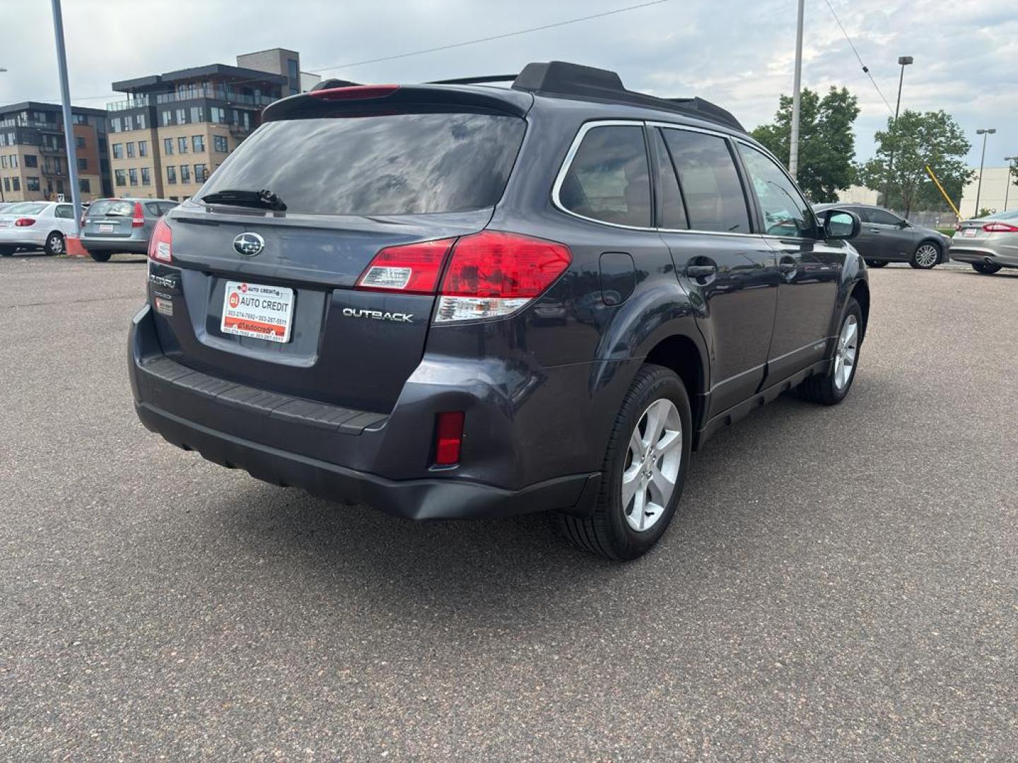 2013 GRAY Subaru Outback 2.5i Premium (4S4BRCGC3D3) with an 4 Cyl, 2.5L engine, Automatic transmission, located at 10890 W. Colfax Ave., Lakewood, CO, 80215, (303) 274-7692, 39.739914, -105.120132 - Photo#21