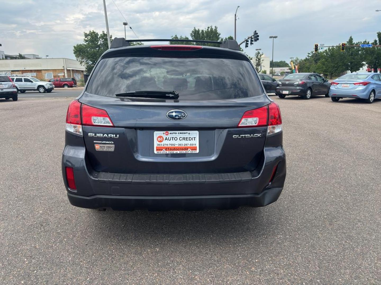 2013 GRAY Subaru Outback 2.5i Premium (4S4BRCGC3D3) with an 4 Cyl, 2.5L engine, Automatic transmission, located at 10890 W. Colfax Ave., Lakewood, CO, 80215, (303) 274-7692, 39.739914, -105.120132 - Photo#22