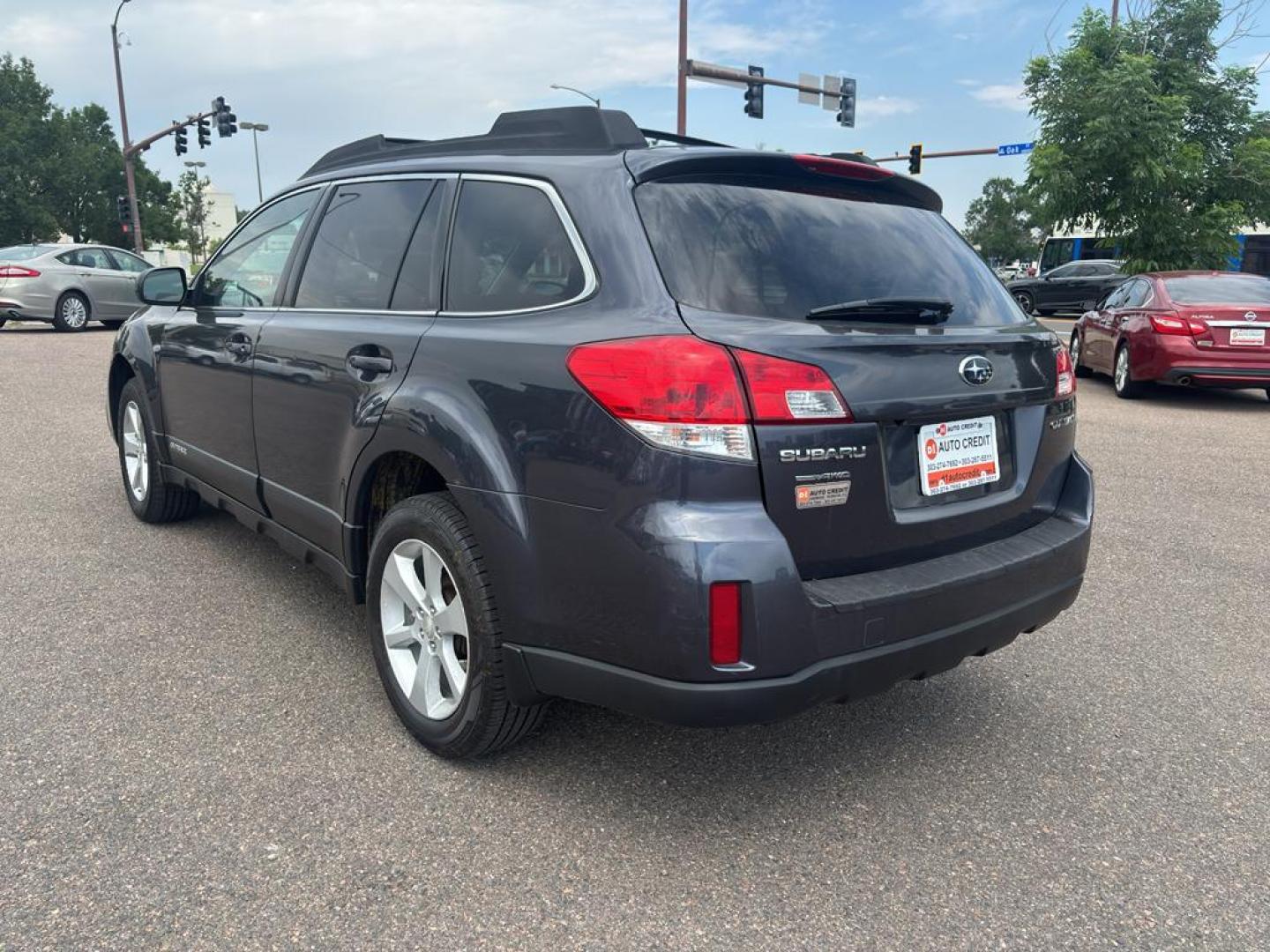 2013 GRAY Subaru Outback 2.5i Premium (4S4BRCGC3D3) with an 4 Cyl, 2.5L engine, Automatic transmission, located at 10890 W. Colfax Ave., Lakewood, CO, 80215, (303) 274-7692, 39.739914, -105.120132 - Photo#23