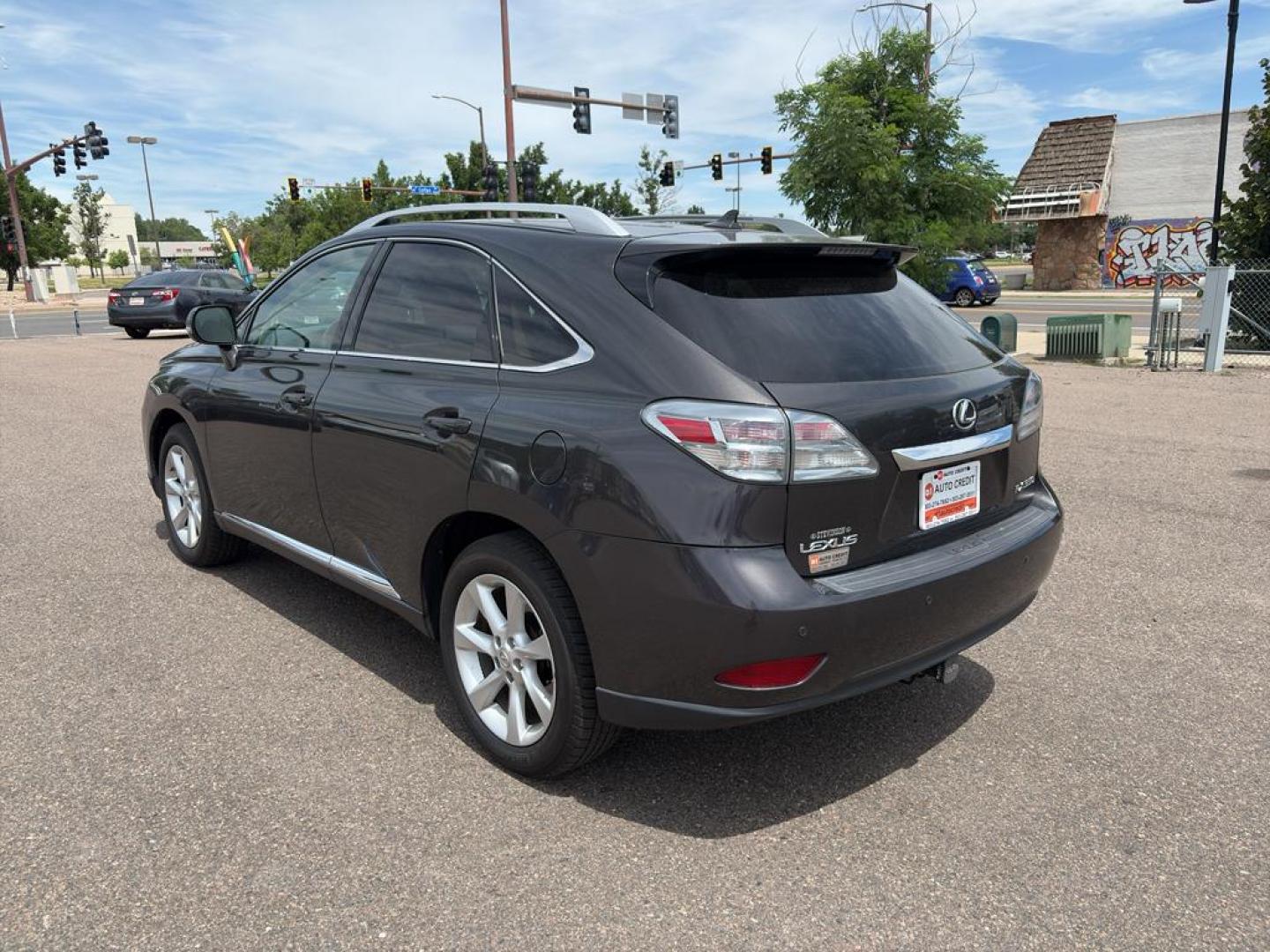 2010 GRAY Lexus RX 350 Base (2T2BK1BA1AC) with an V6, 3.5L engine, Automatic transmission, located at 10890 W. Colfax Ave., Lakewood, CO, 80215, (303) 274-7692, 39.739914, -105.120132 - Photo#6