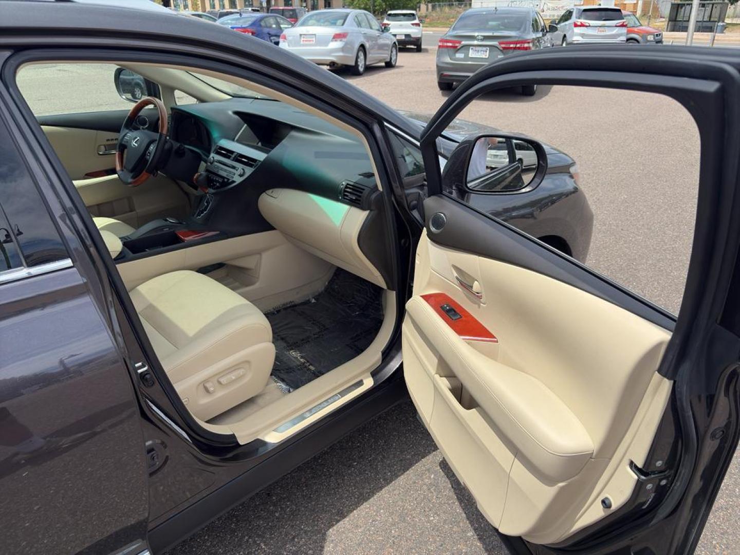 2010 GRAY Lexus RX 350 Base (2T2BK1BA1AC) with an V6, 3.5L engine, Automatic transmission, located at 10890 W. Colfax Ave., Lakewood, CO, 80215, (303) 274-7692, 39.739914, -105.120132 - Photo#8