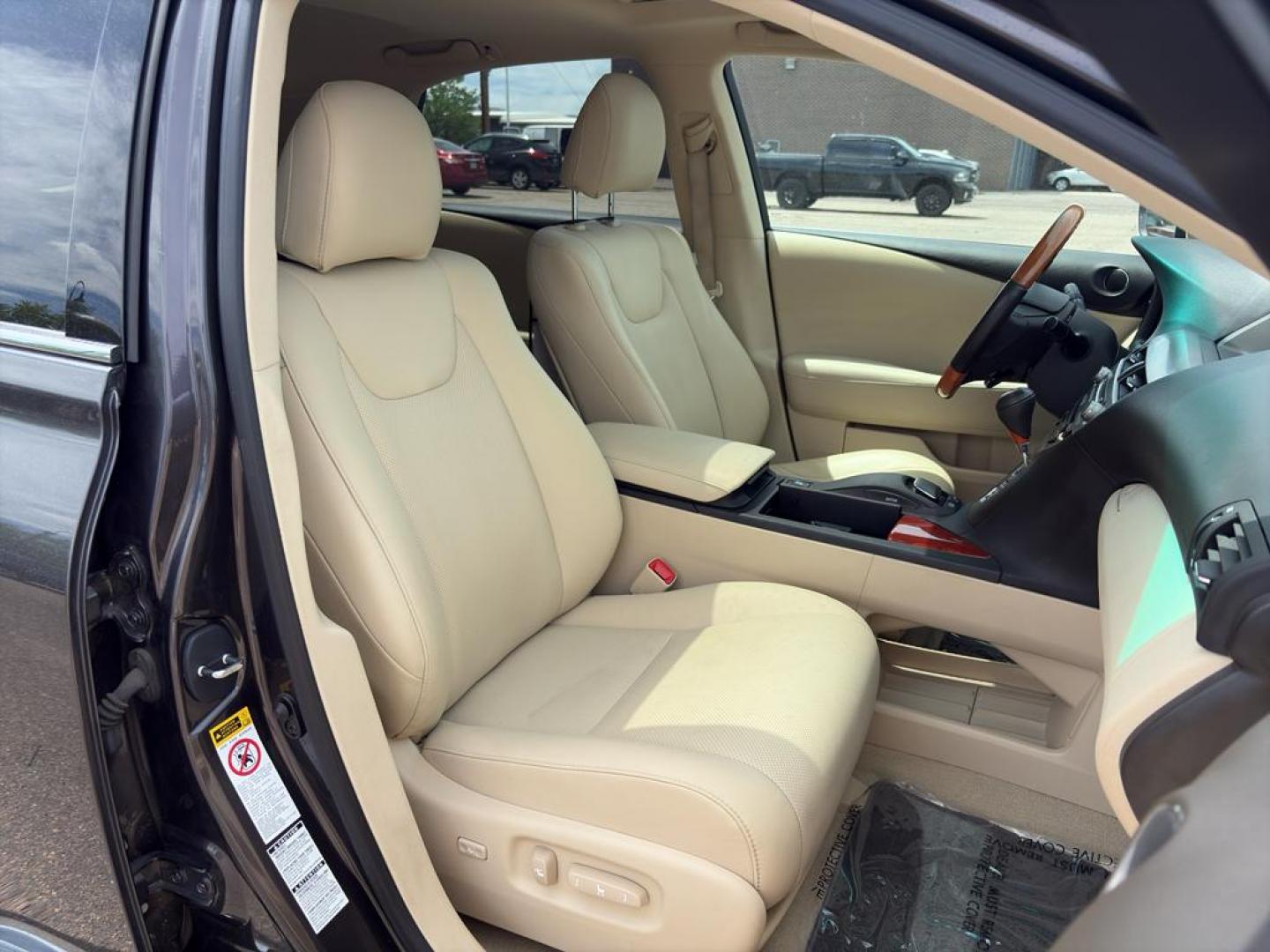 2010 GRAY Lexus RX 350 Base (2T2BK1BA1AC) with an V6, 3.5L engine, Automatic transmission, located at 10890 W. Colfax Ave., Lakewood, CO, 80215, (303) 274-7692, 39.739914, -105.120132 - Photo#9