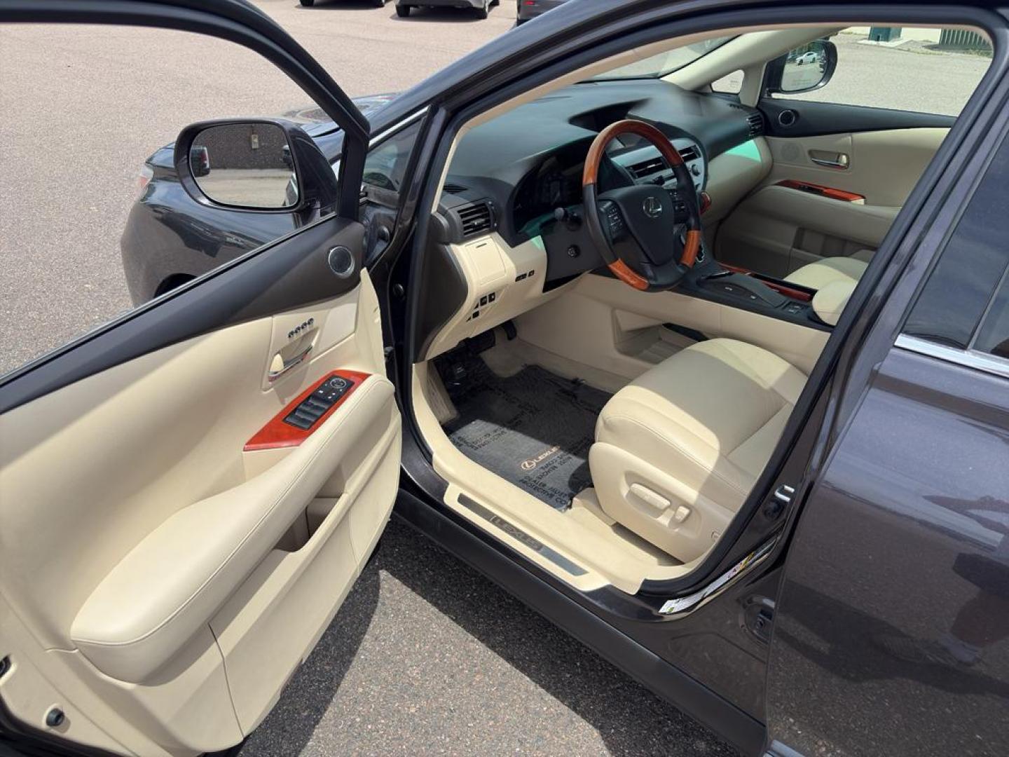2010 GRAY Lexus RX 350 Base (2T2BK1BA1AC) with an V6, 3.5L engine, Automatic transmission, located at 10890 W. Colfax Ave., Lakewood, CO, 80215, (303) 274-7692, 39.739914, -105.120132 - Photo#14