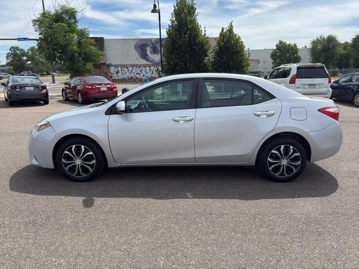 2015 SILVER Toyota Corolla L 4-SPEED AT (5YFBURHE1FP) with an 4 Cyl, 1.8L engine, Automatic transmission, located at 10890 W. Colfax Ave., Lakewood, CO, 80215, (303) 274-7692, 39.739914, -105.120132 - Photo#7