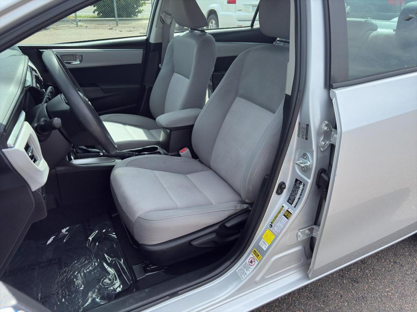 2015 SILVER Toyota Corolla L 4-SPEED AT (5YFBURHE1FP) with an 4 Cyl, 1.8L engine, Automatic transmission, located at 10890 W. Colfax Ave., Lakewood, CO, 80215, (303) 274-7692, 39.739914, -105.120132 - Photo#15