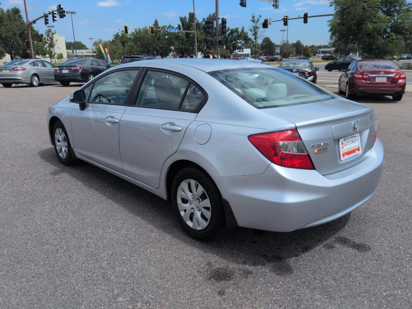 2012 GRAY Honda Civic LX (2HGFB2F50CH) with an 4 Cyl, 1.8L engine, Automatic transmission, located at 10890 W. Colfax Ave., Lakewood, CO, 80215, (303) 274-7692, 39.739914, -105.120132 - Photo#6