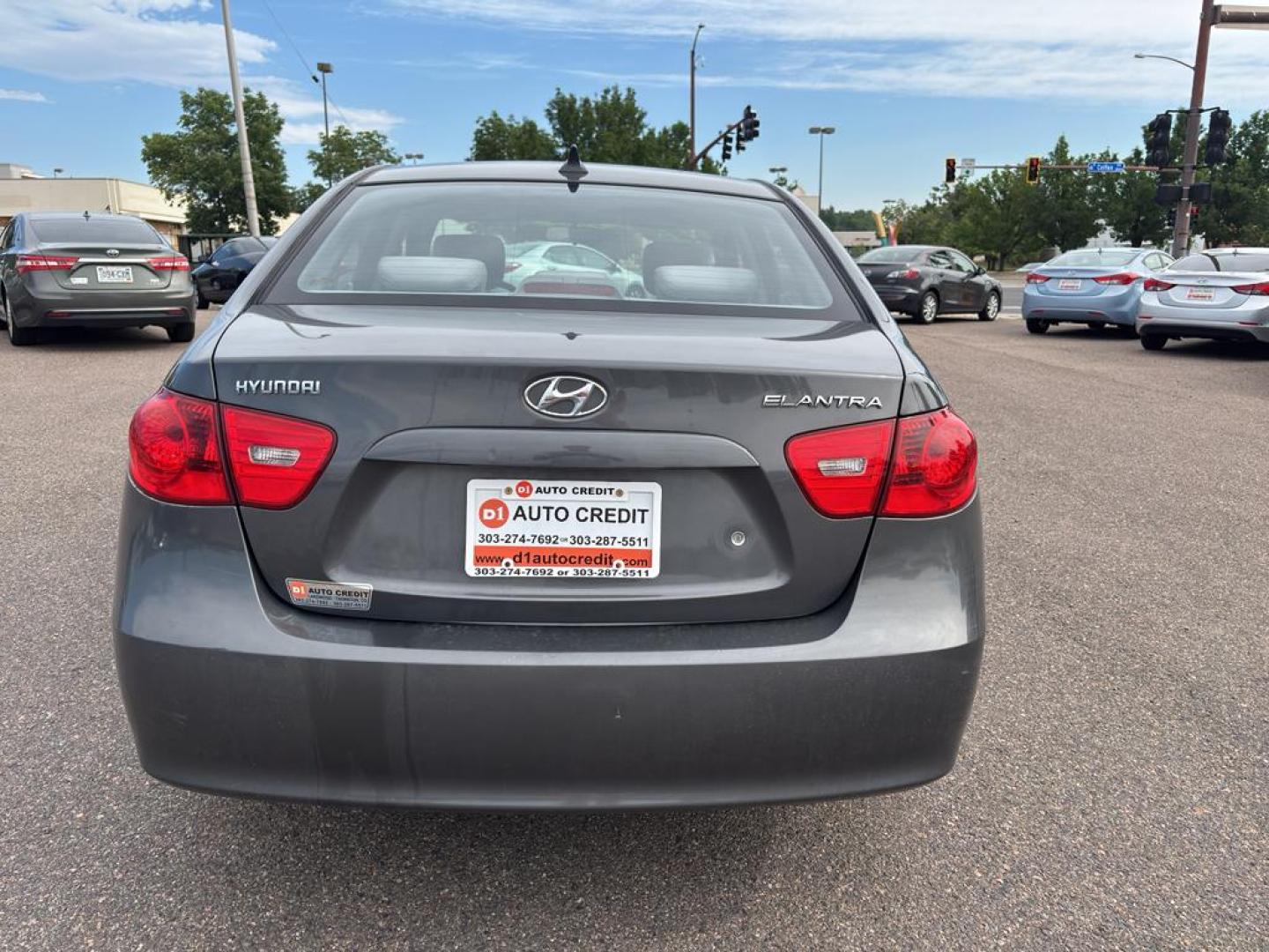 2009 GRAY Hyundai Elantra GLS (KMHDU46D69U) with an 4 Cyl, 2.0L engine, Automatic transmission, located at 10890 W. Colfax Ave., Lakewood, CO, 80215, (303) 274-7692, 39.739914, -105.120132 - Photo#4