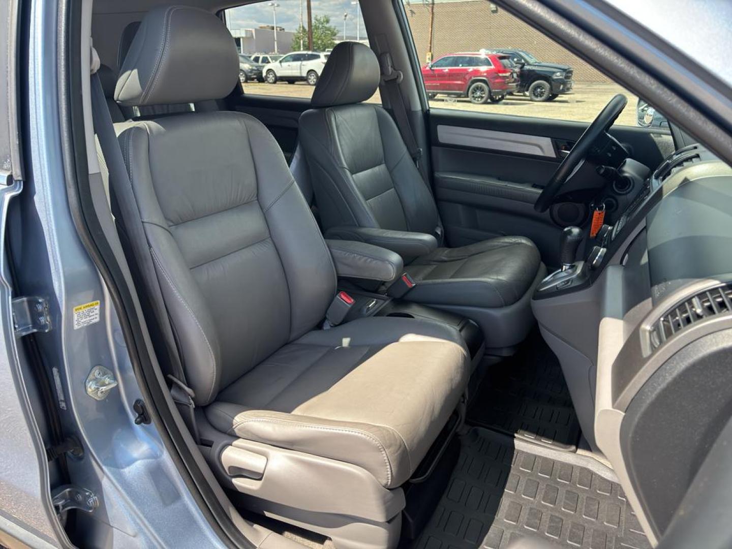 2010 BLUE Honda CR-V EX-L (5J6RE4H71AL) with an 4 Cyl, 2.4L engine, Automatic transmission, located at 10890 W. Colfax Ave., Lakewood, CO, 80215, (303) 274-7692, 39.739914, -105.120132 - Photo#8