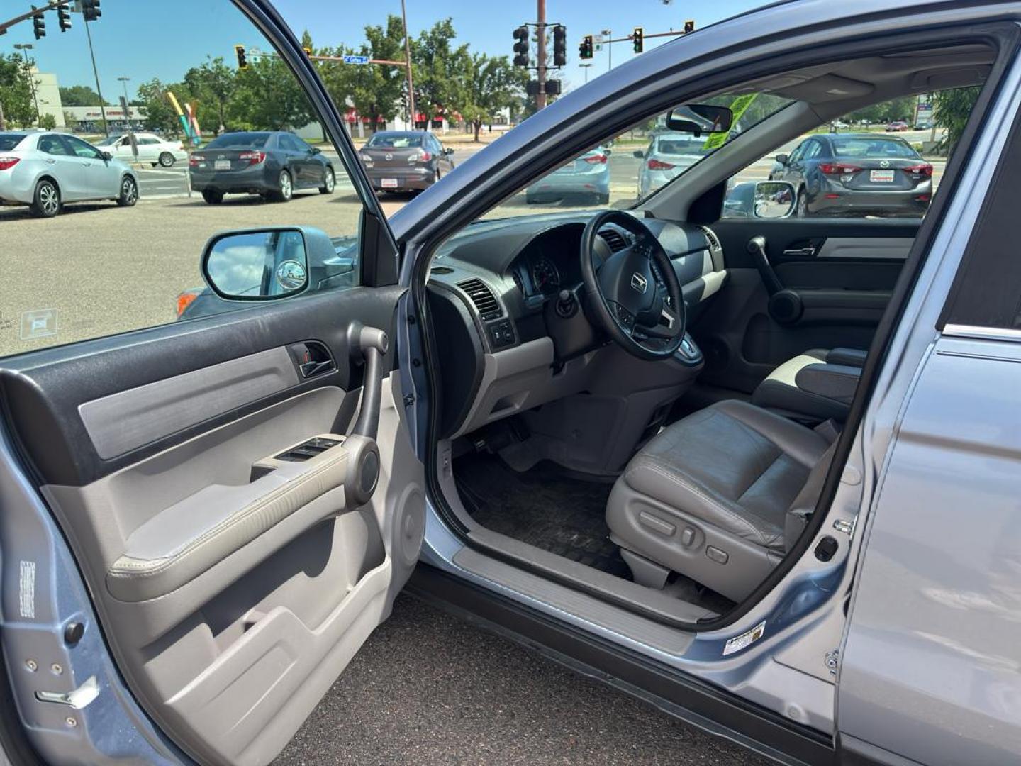 2010 BLUE Honda CR-V EX-L (5J6RE4H71AL) with an 4 Cyl, 2.4L engine, Automatic transmission, located at 10890 W. Colfax Ave., Lakewood, CO, 80215, (303) 274-7692, 39.739914, -105.120132 - Photo#13