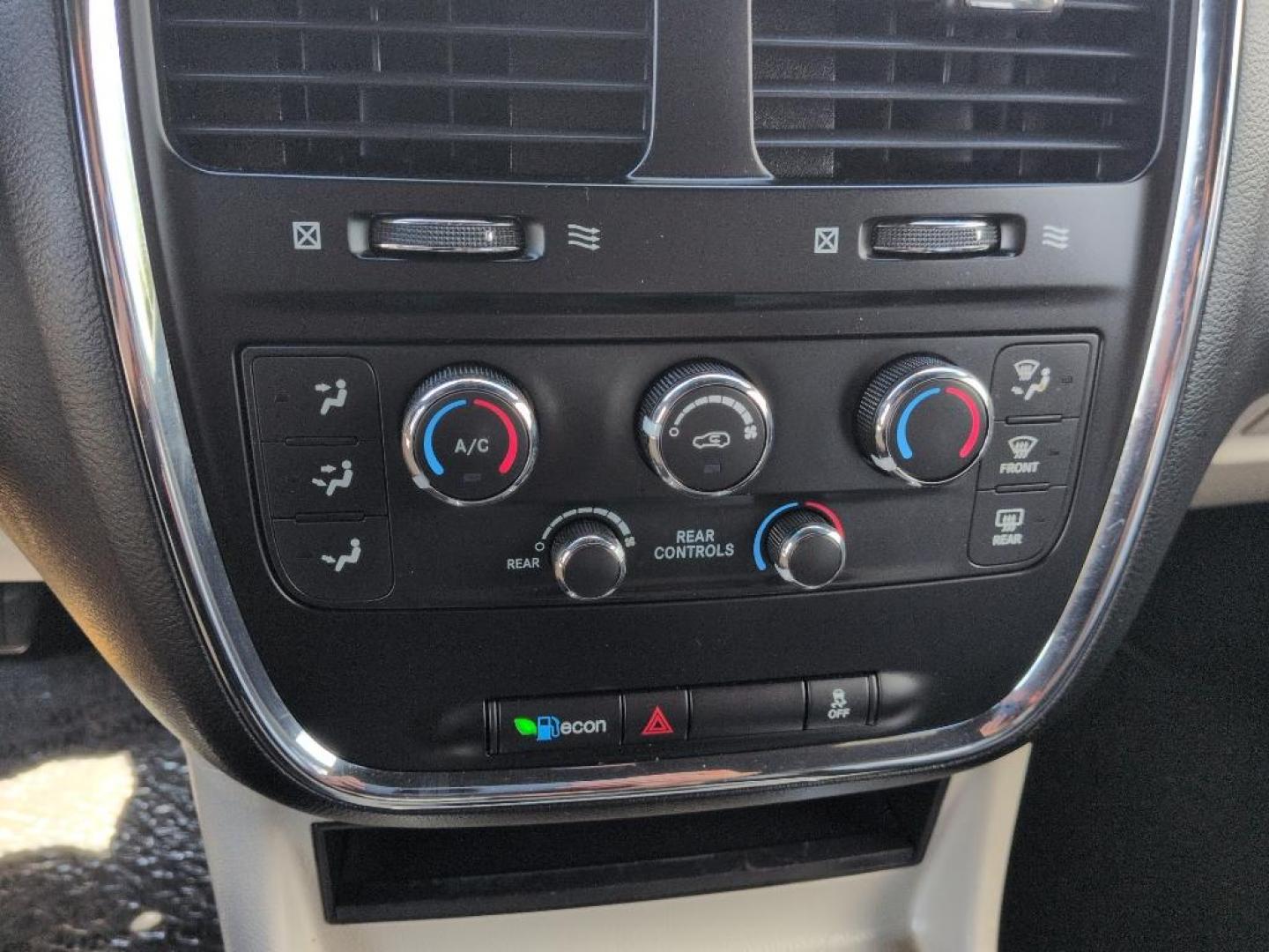 2017 WHITE Dodge Grand Caravan SXT (2C4RDGCG2HR) with an V6, 3.6L engine, Automatic transmission, located at 10890 W. Colfax Ave., Lakewood, CO, 80215, (303) 274-7692, 39.739914, -105.120132 - Photo#13