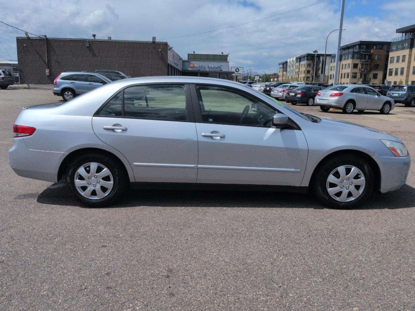 2003 GRAY Honda Accord LX (JHMCM56313C) with an 4 Cyl, 2.4L engine, Automatic transmission, located at 10890 W. Colfax Ave., Lakewood, CO, 80215, (303) 274-7692, 39.739914, -105.120132 - Photo#3