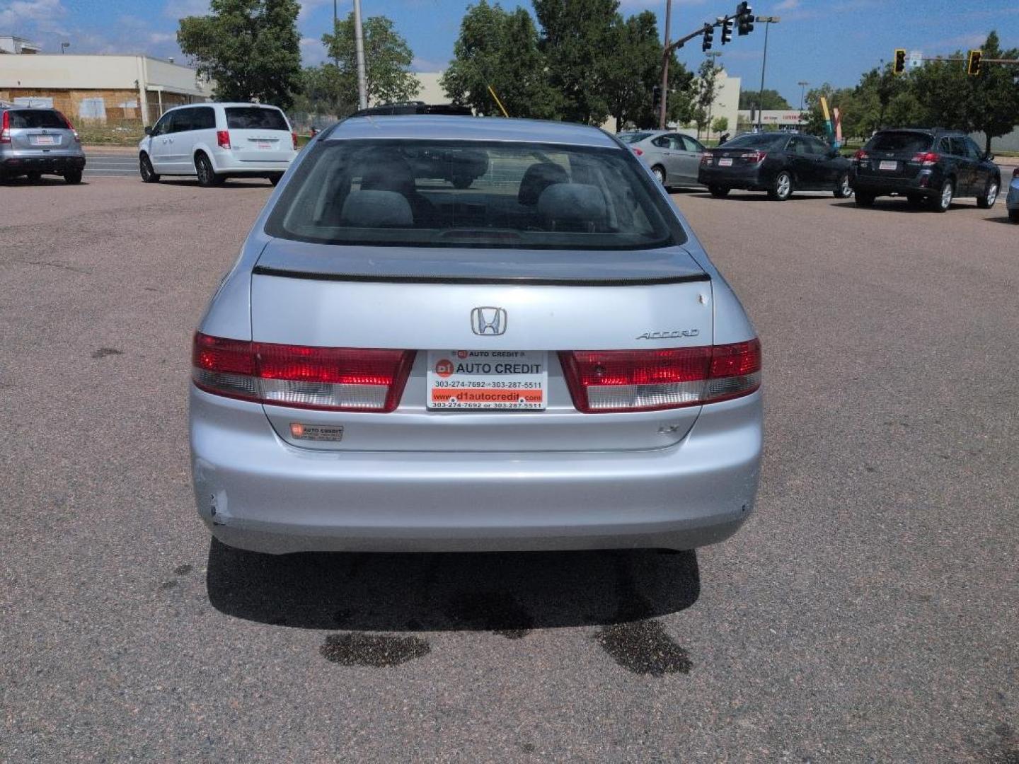 2003 GRAY Honda Accord LX (JHMCM56313C) with an 4 Cyl, 2.4L engine, Automatic transmission, located at 10890 W. Colfax Ave., Lakewood, CO, 80215, (303) 274-7692, 39.739914, -105.120132 - Photo#5