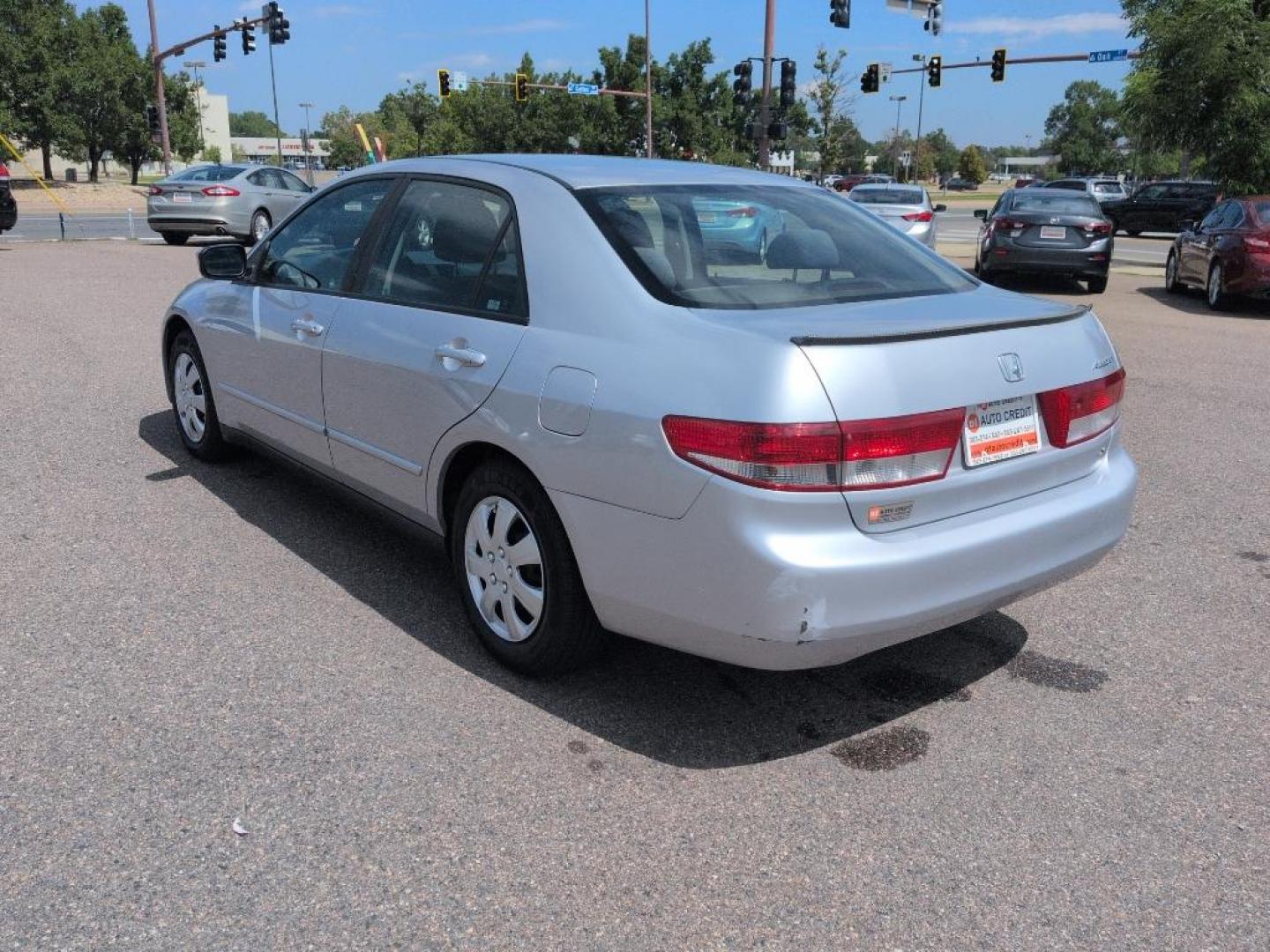 2003 GRAY Honda Accord LX (JHMCM56313C) with an 4 Cyl, 2.4L engine, Automatic transmission, located at 10890 W. Colfax Ave., Lakewood, CO, 80215, (303) 274-7692, 39.739914, -105.120132 - Photo#6