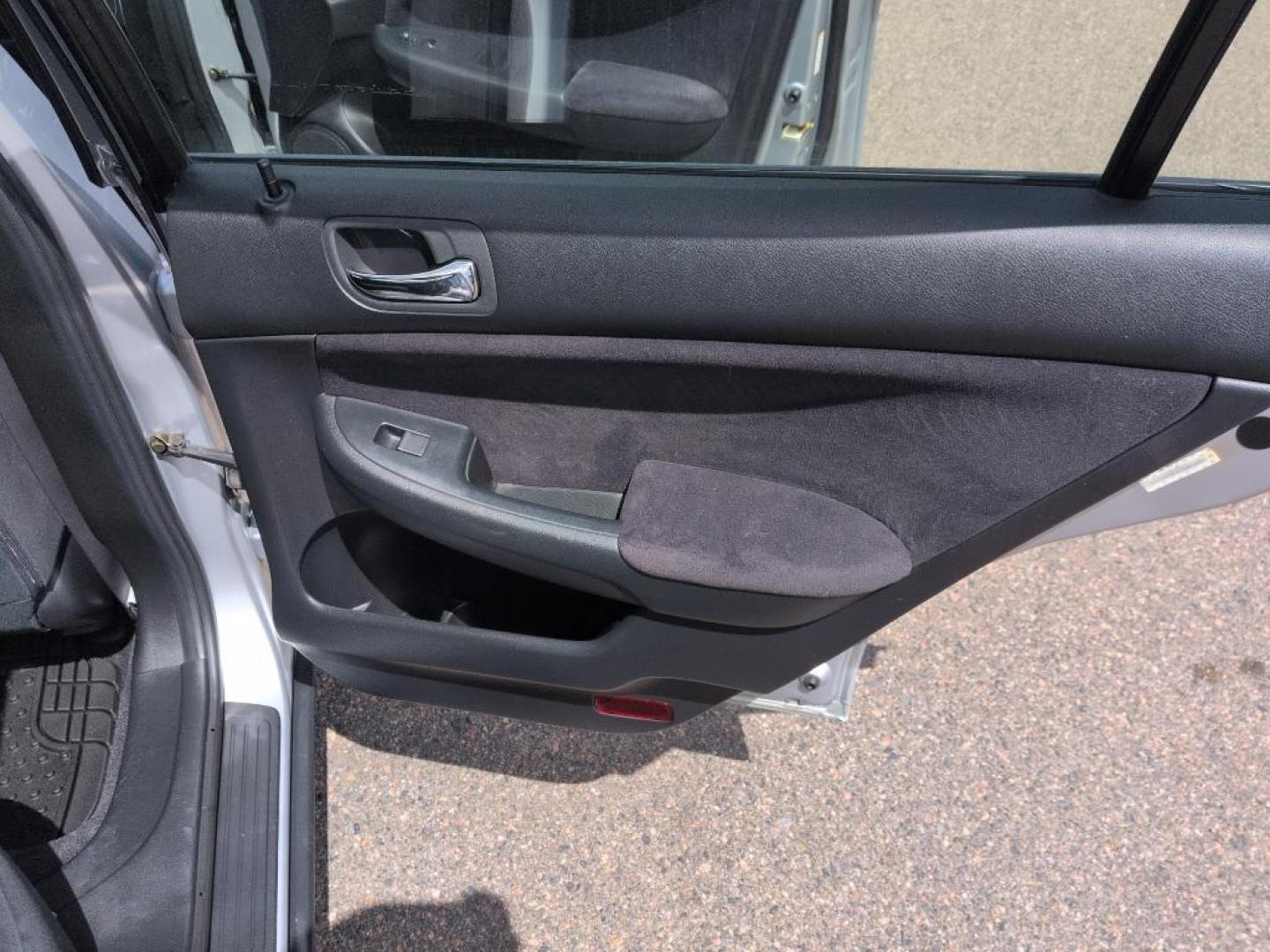 2003 GRAY Honda Accord LX (JHMCM56313C) with an 4 Cyl, 2.4L engine, Automatic transmission, located at 10890 W. Colfax Ave., Lakewood, CO, 80215, (303) 274-7692, 39.739914, -105.120132 - Photo#20