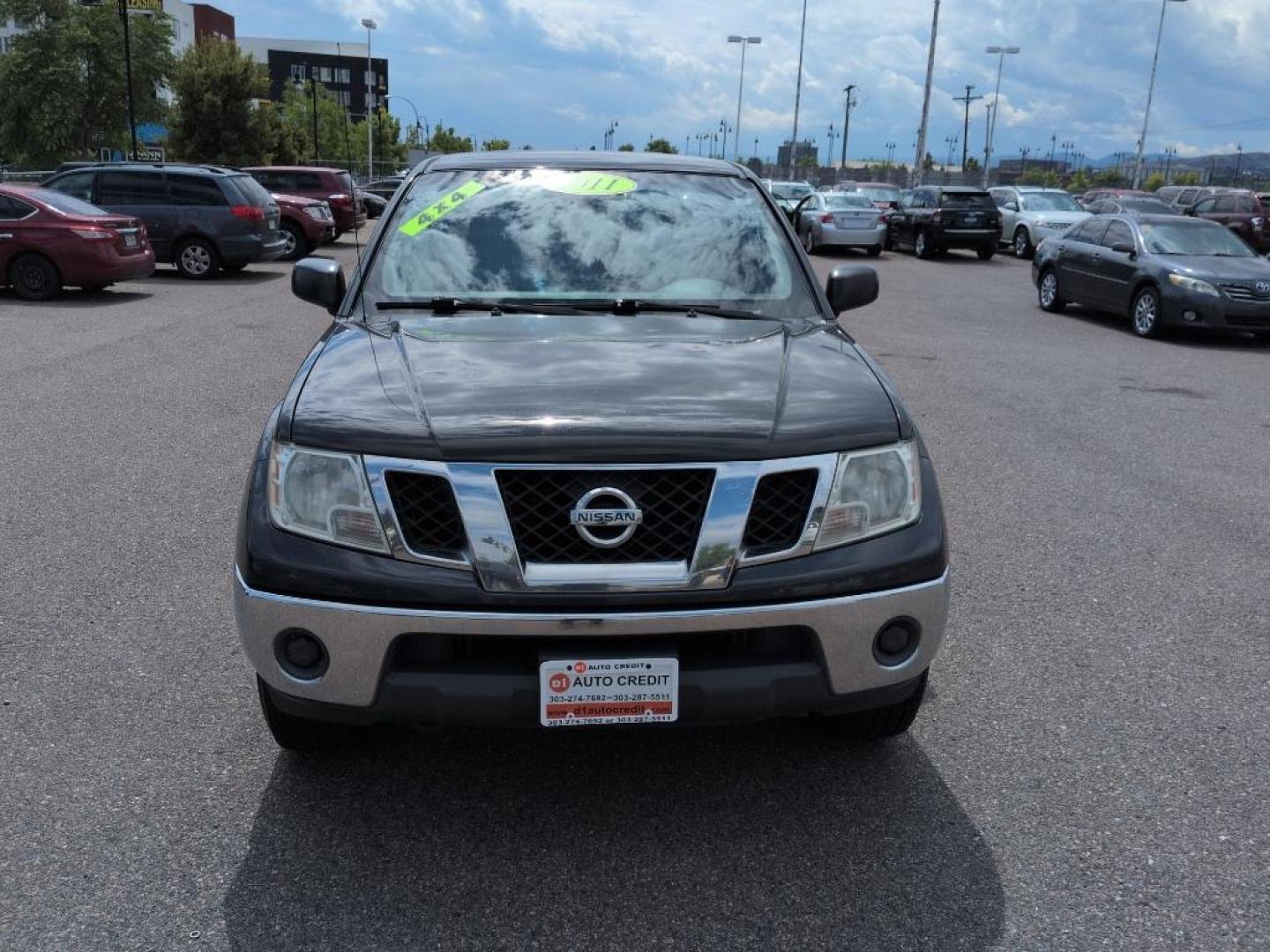 2011 GRAY Nissan Frontier SL CREW CAB 4WD (1N6AD0EV2BC) with an V6, 4.0L engine, Automatic transmission, located at 10890 W. Colfax Ave., Lakewood, CO, 80215, (303) 274-7692, 39.739914, -105.120132 - Photo#1